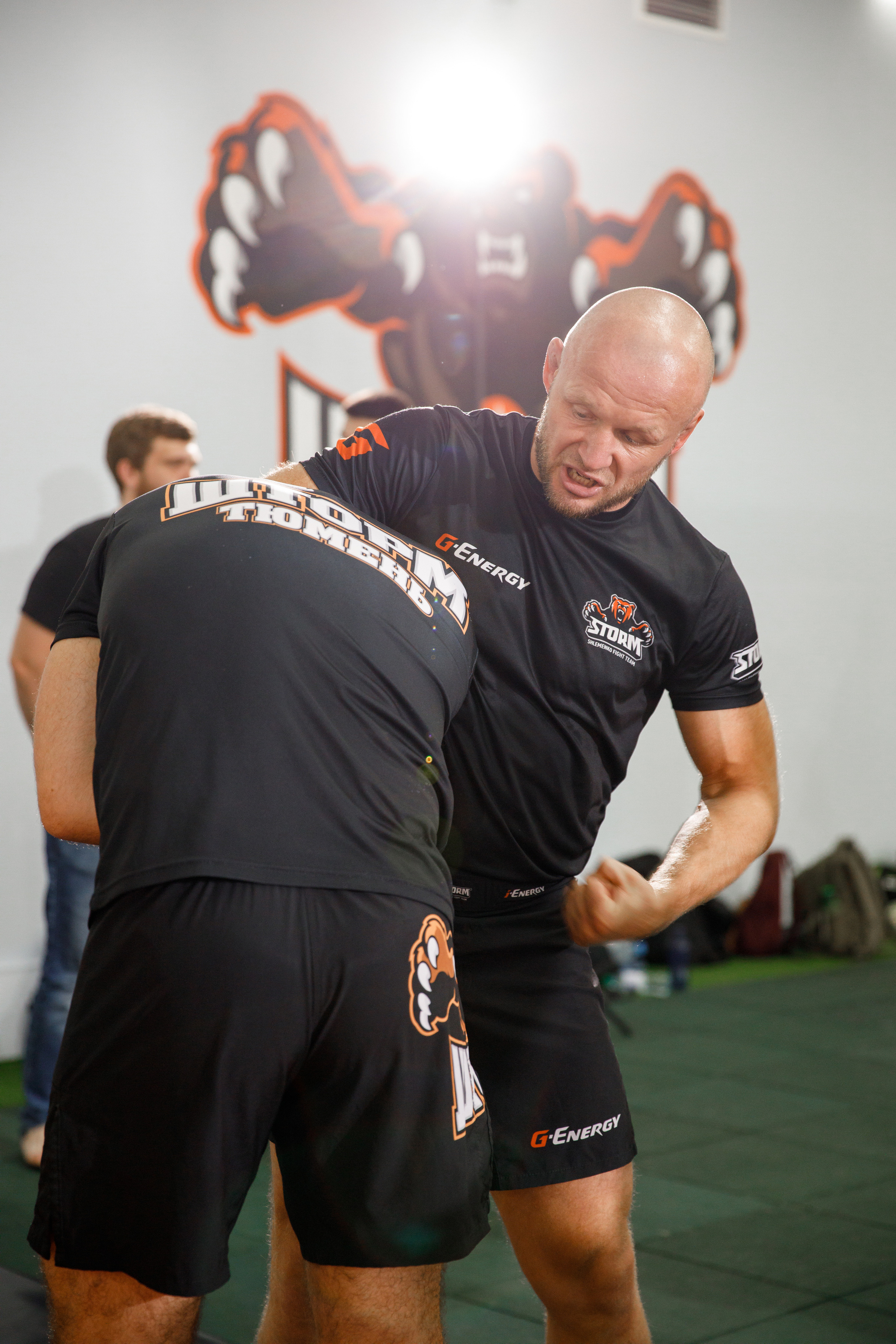 Шторм. Открытие филиала школы единоборств А. Шлеменко в Тюмени. Фотограф Антон Никандров