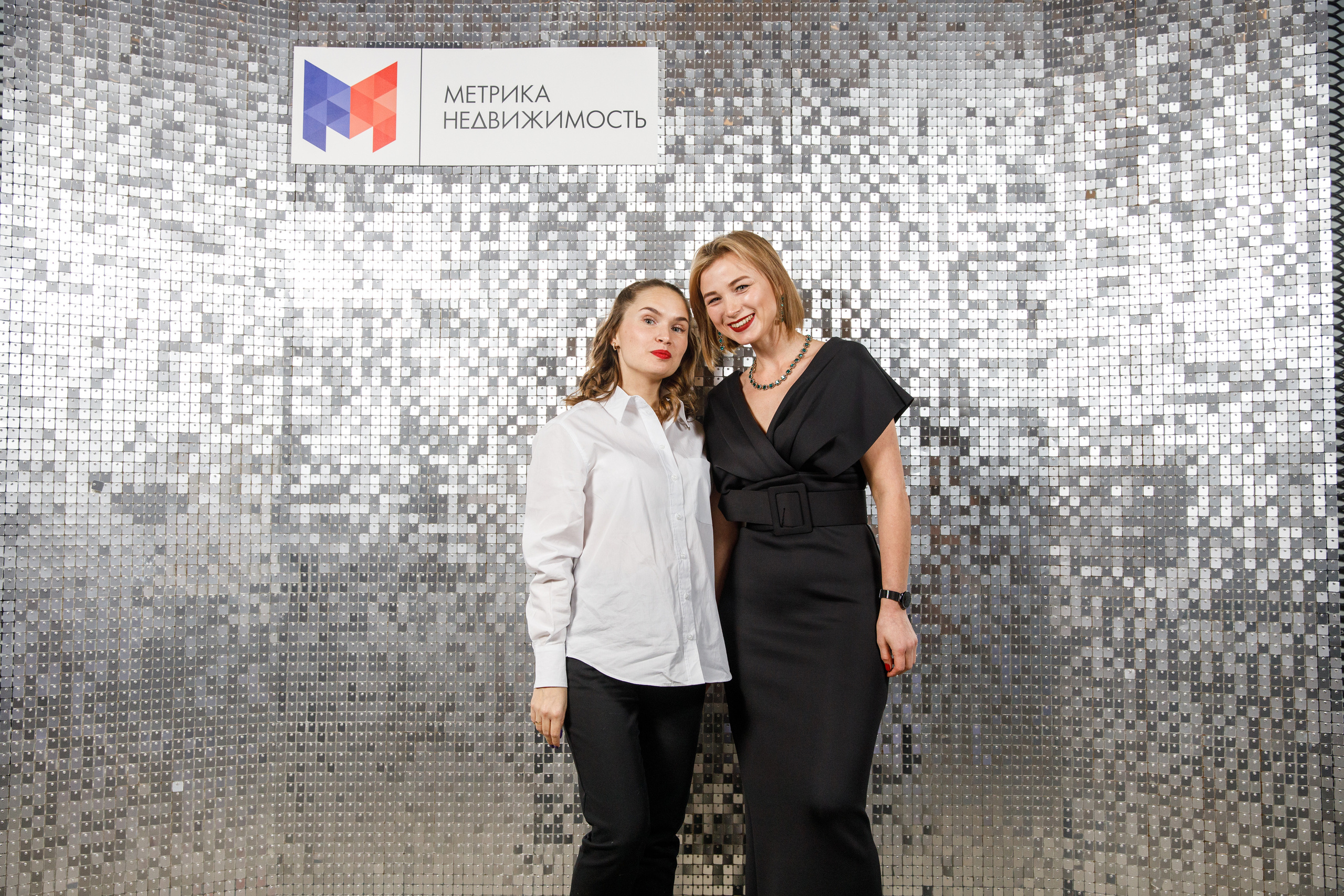 Метрика Недвижимость. Фотограф Антон Никандров