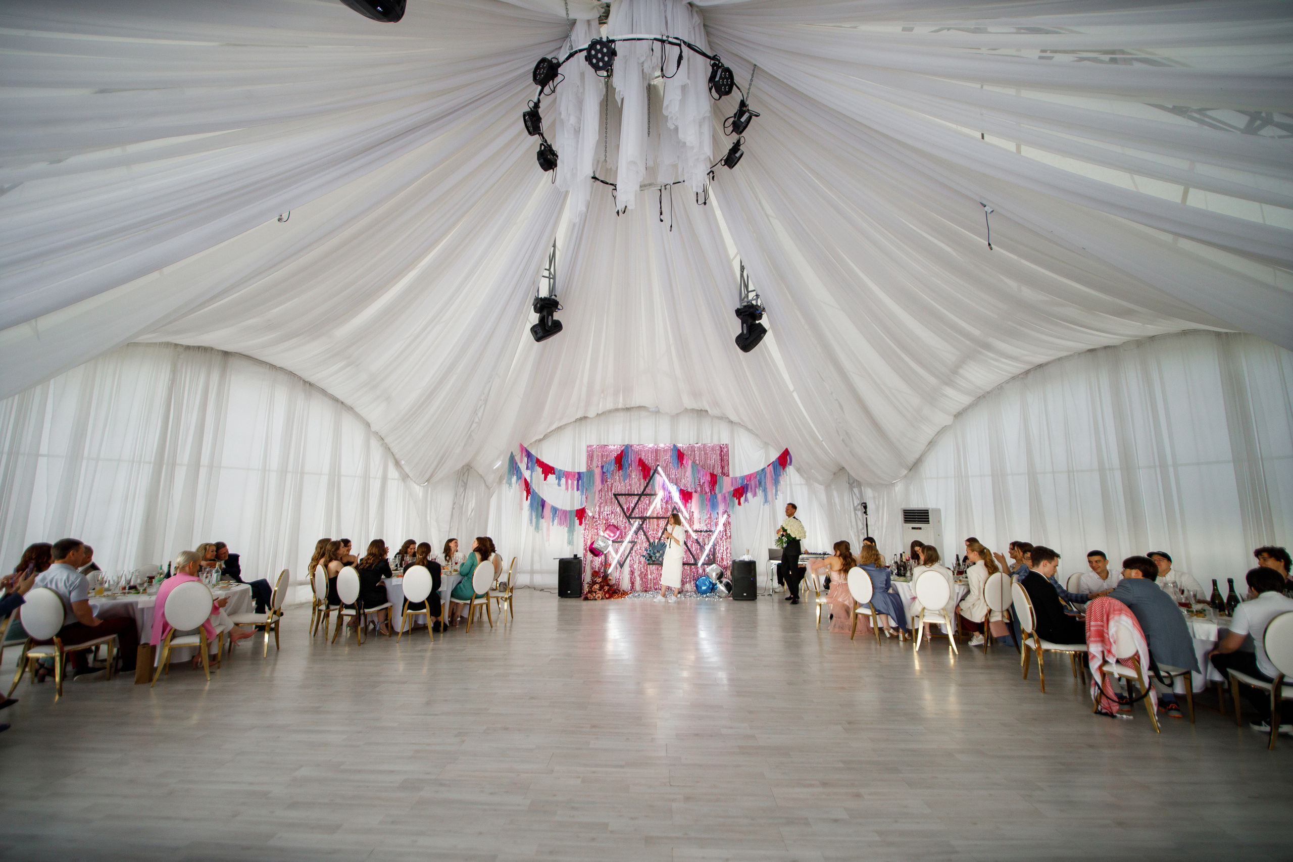 Выпускной ТГУ. Своя Набережная. Фотограф Антон Никандров