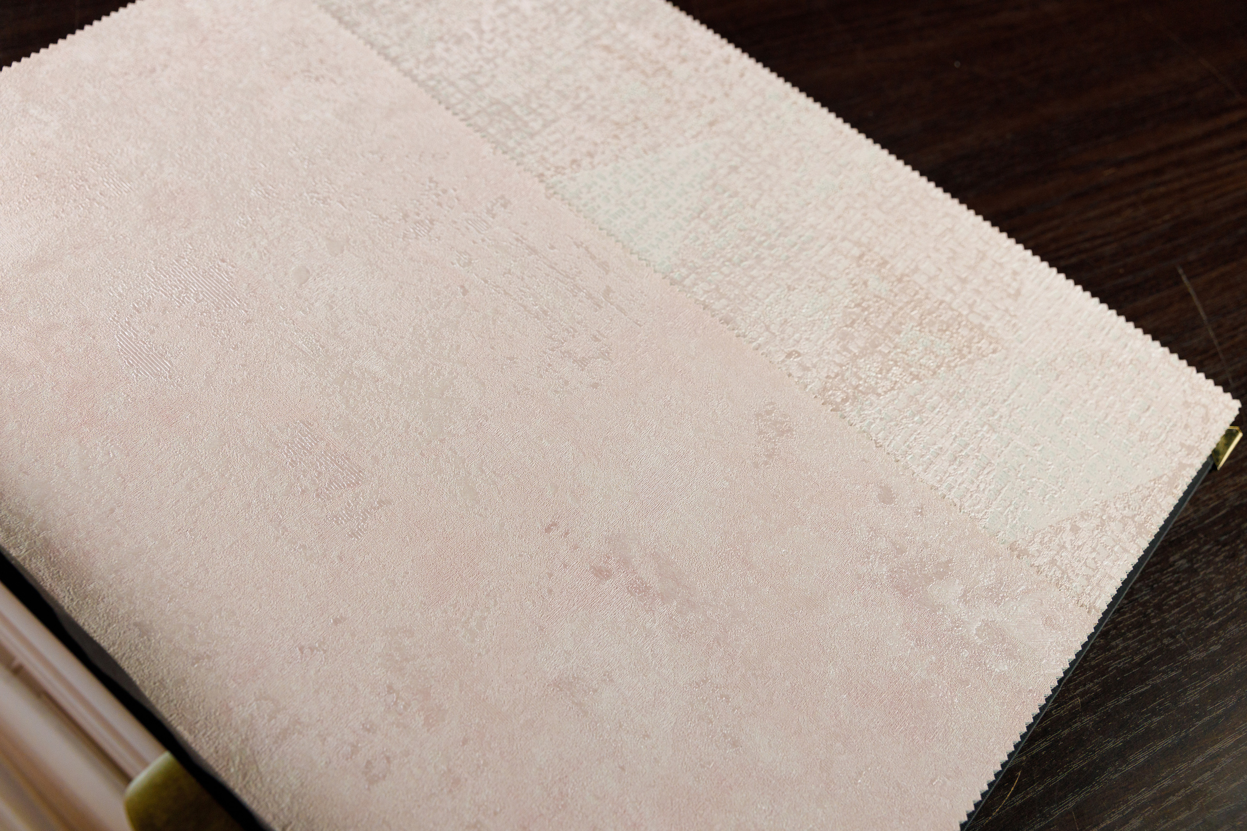 Салон декора «Renome». Коллекция обоев. Фотограф Антон Никандров