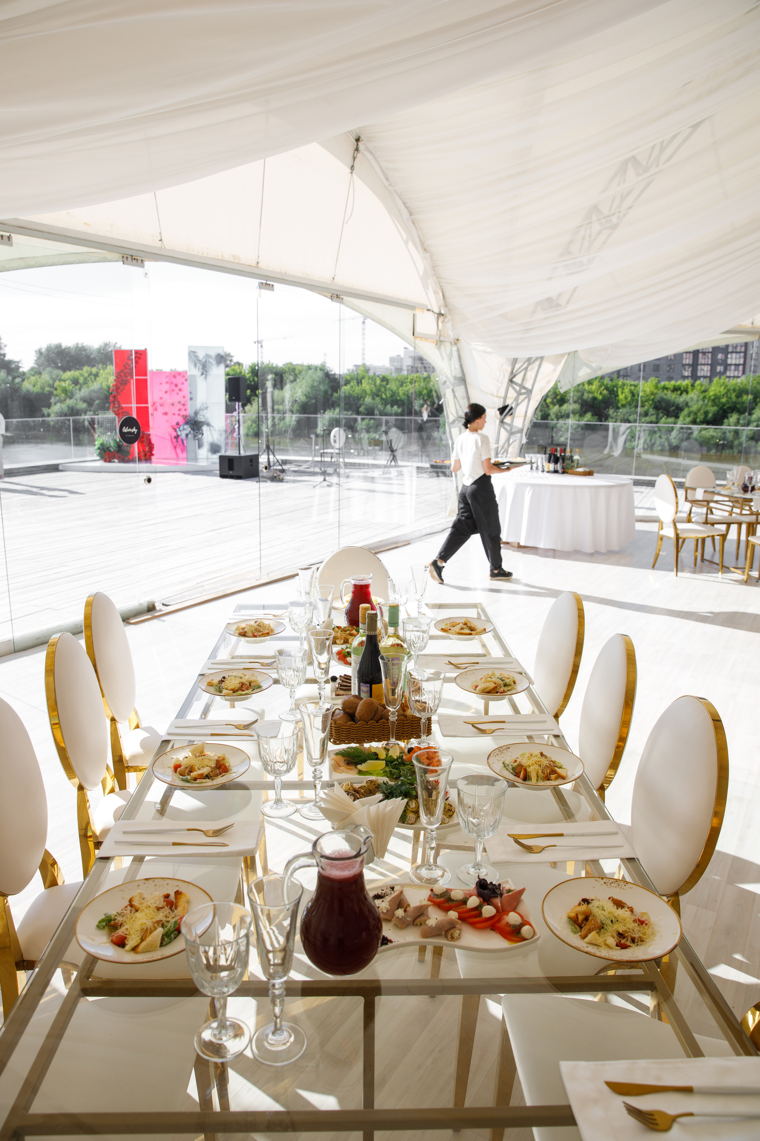 Выпускной ТГУ. Своя Набережная. Фотограф Антон Никандров