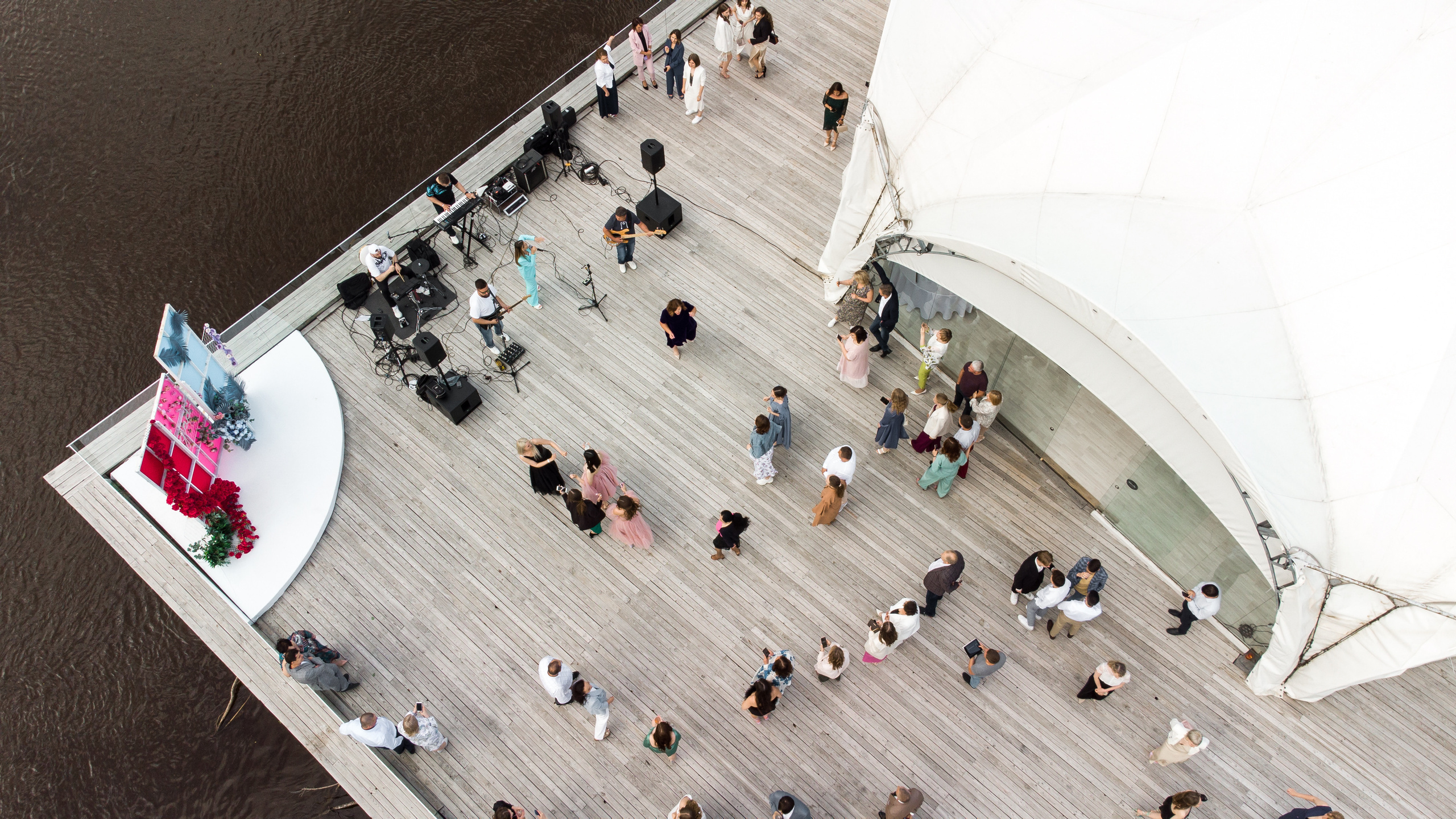 Выпускной ТГУ. Своя Набережная. Фотограф Антон Никандров