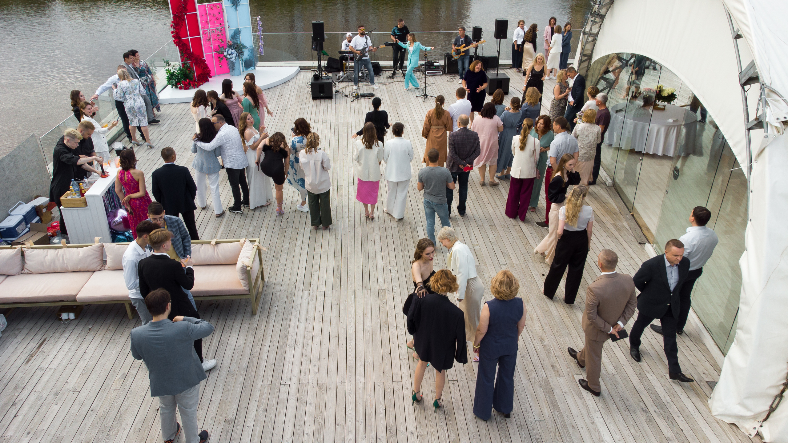 Выпускной ТГУ. Своя Набережная. Фотограф Антон Никандров