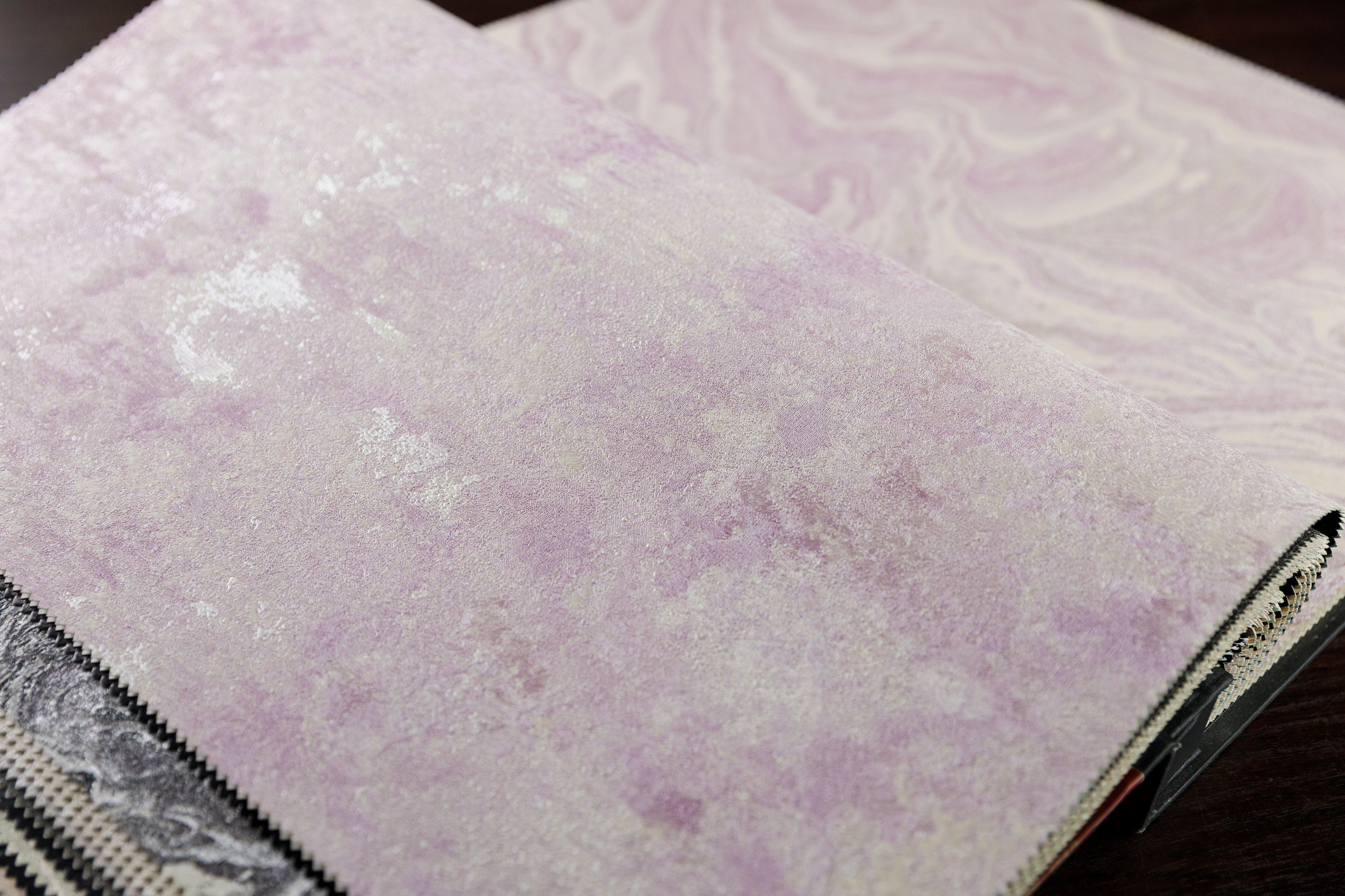 Салон декора «Renome». Коллекция обоев. Фотограф Антон Никандров