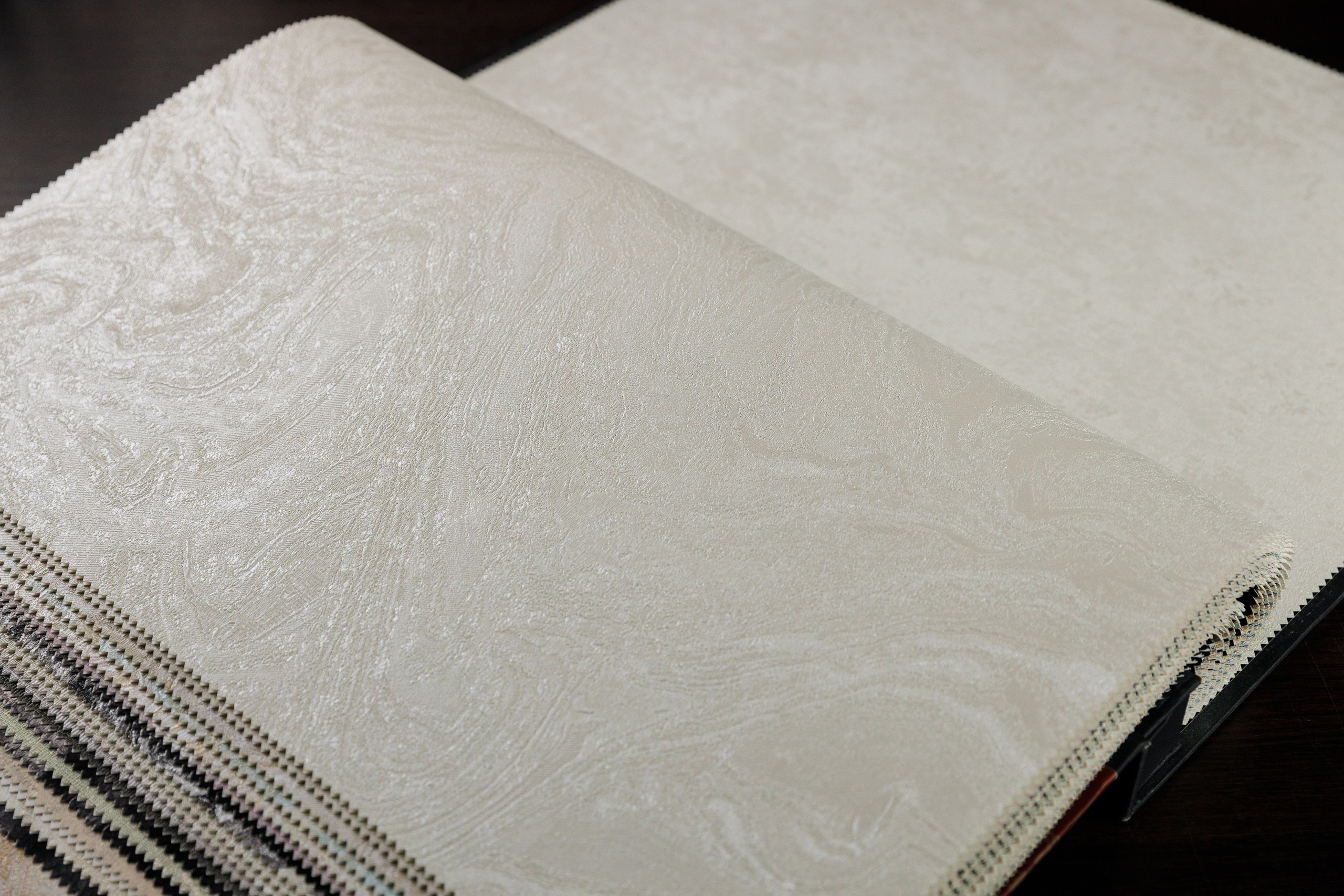 Салон декора «Renome». Коллекция обоев. Фотограф Антон Никандров