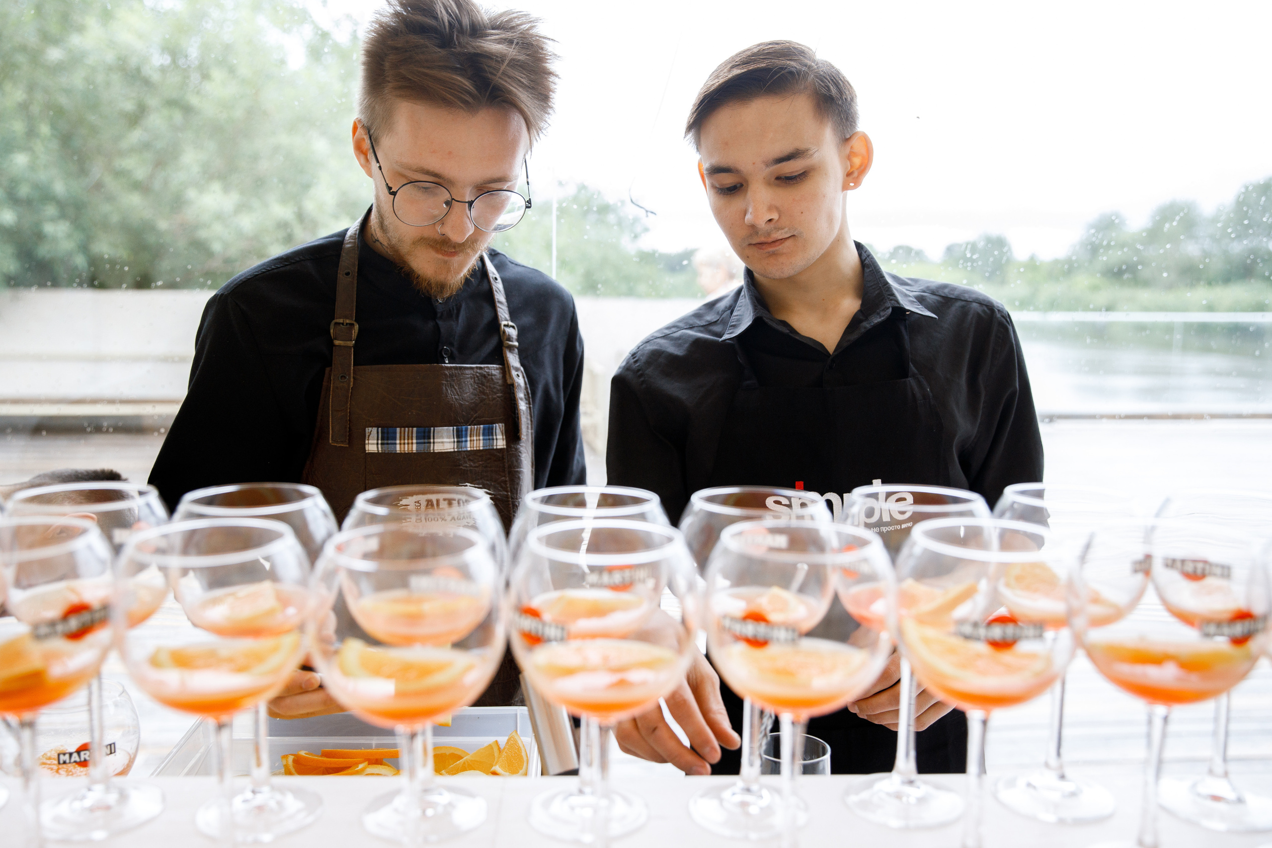 Выпускной. Своя набережная. Фотограф Антон Никандров