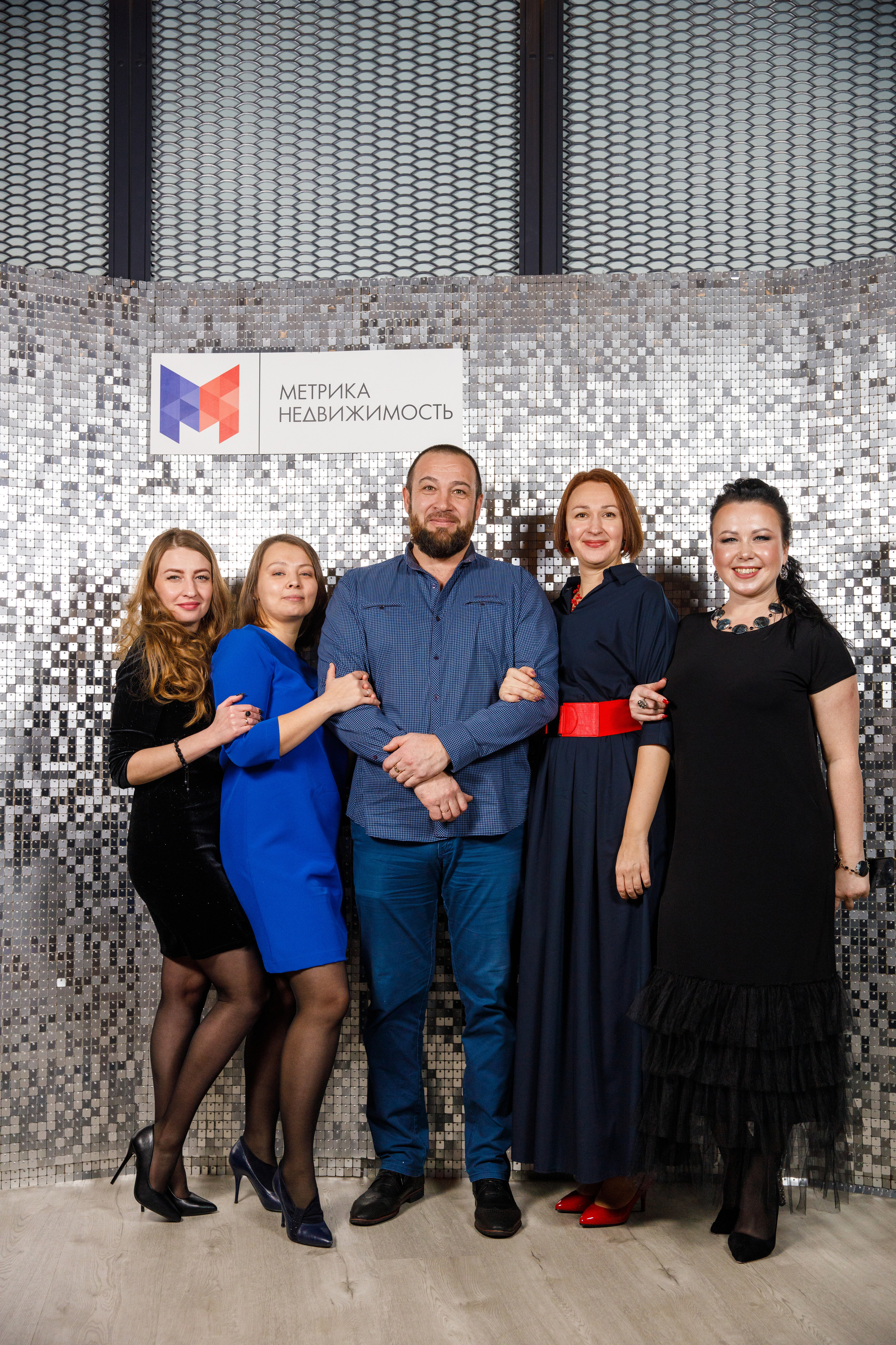 Метрика Недвижимость. Фотограф Антон Никандров