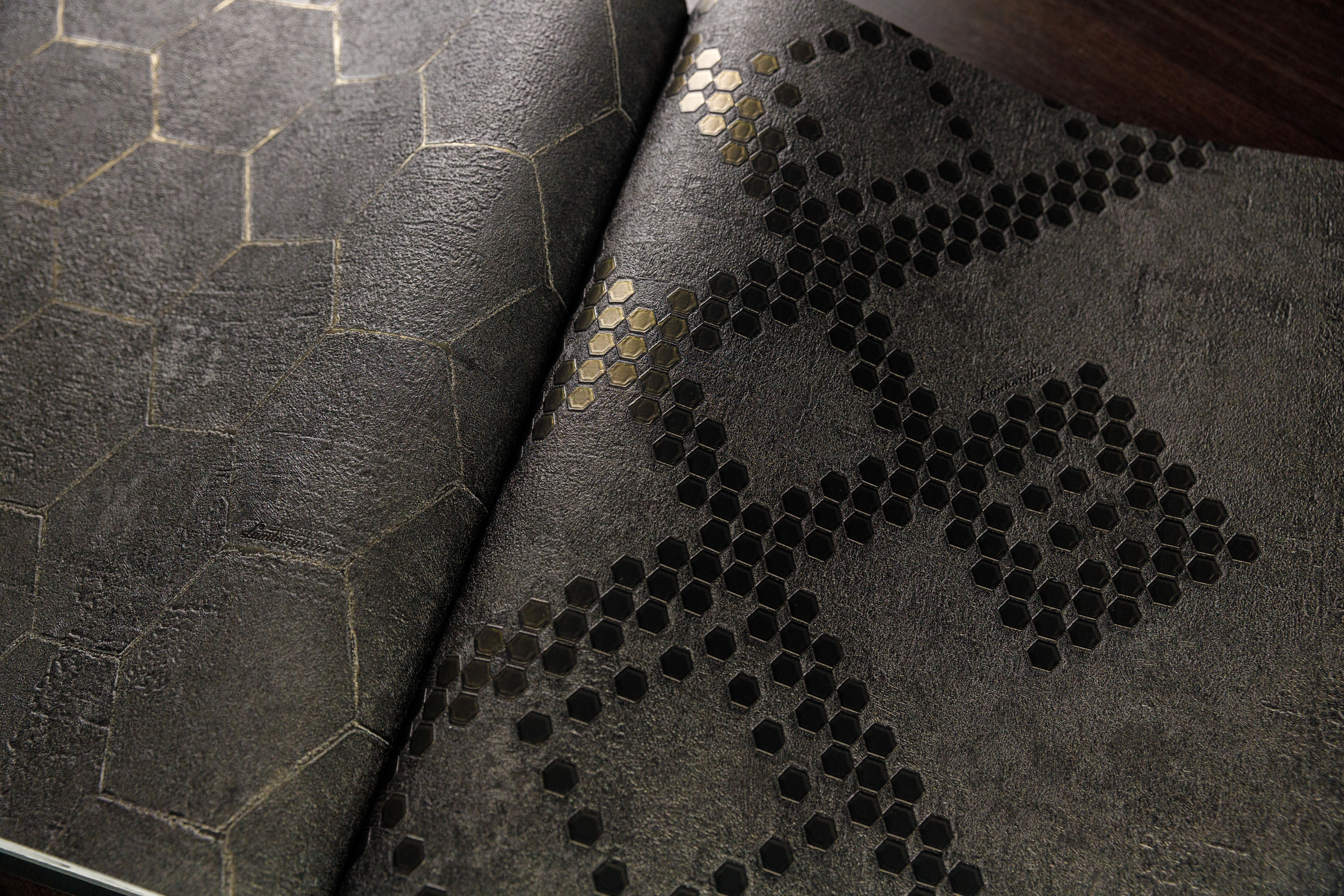 Салон декора «Renome». Коллекция обоев. Фотограф Антон Никандров