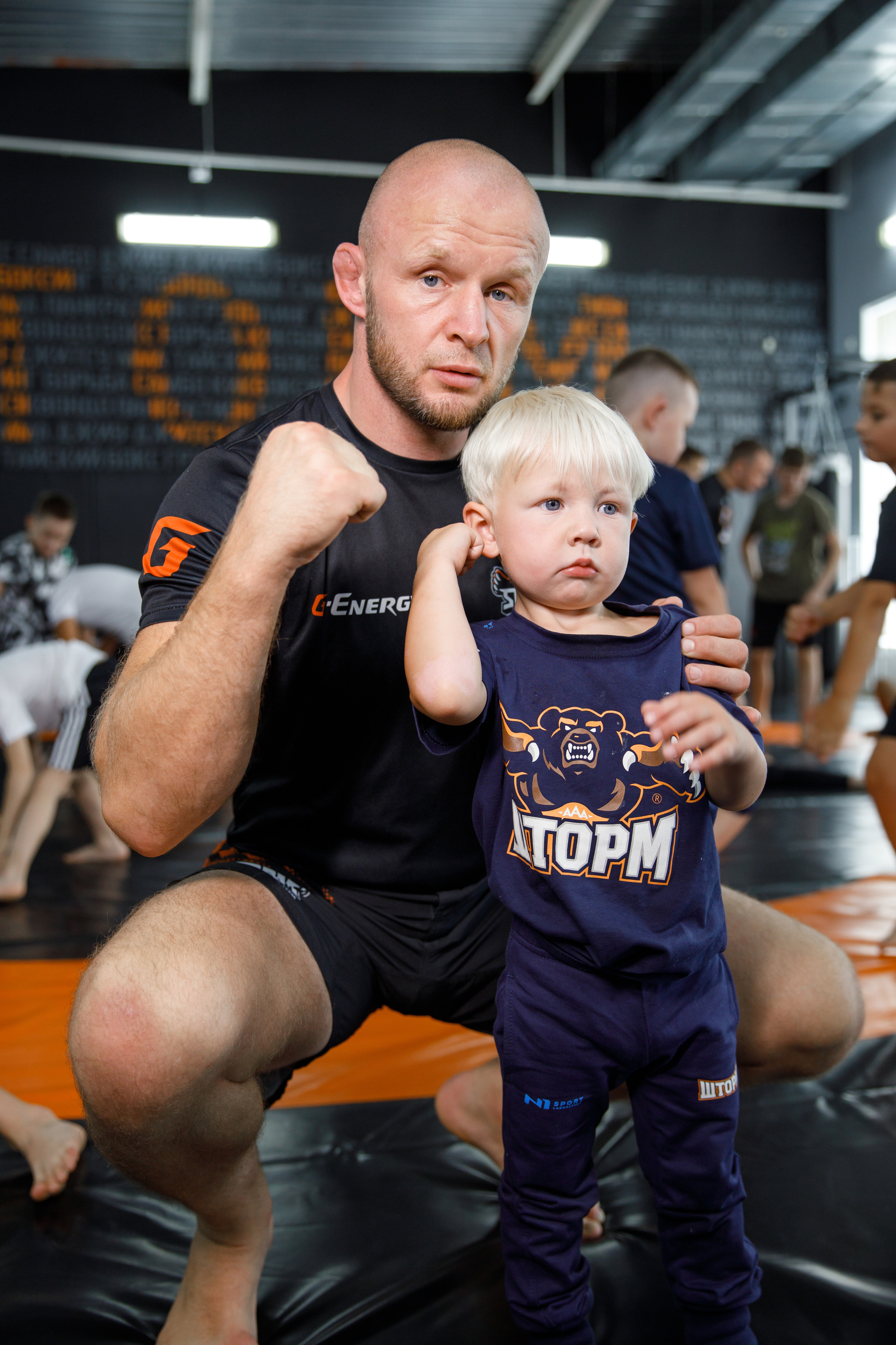 Шторм. Открытие филиала школы единоборств А. Шлеменко в Тюмени. Фотограф Антон Никандров