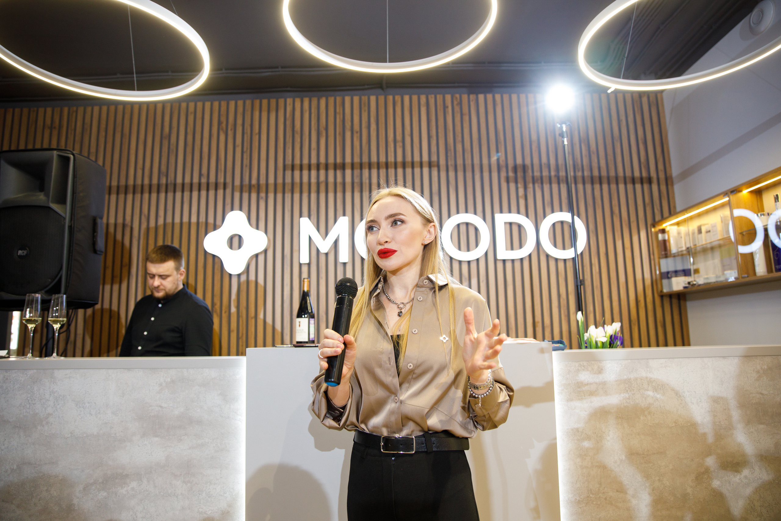 MOLODO. Открытие салона красоты. Фотограф Антон Никандров