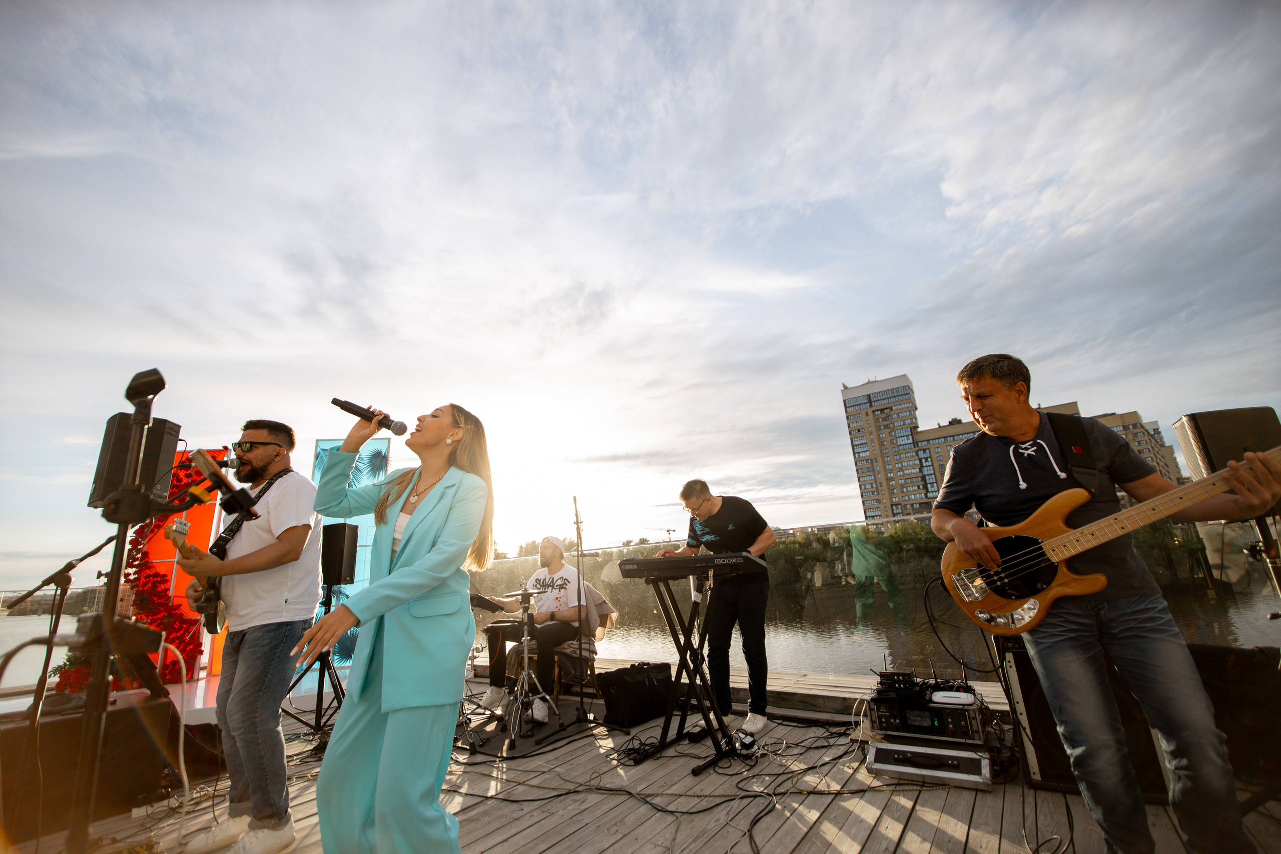 Выпускной ТГУ. Своя Набережная. Фотограф Антон Никандров