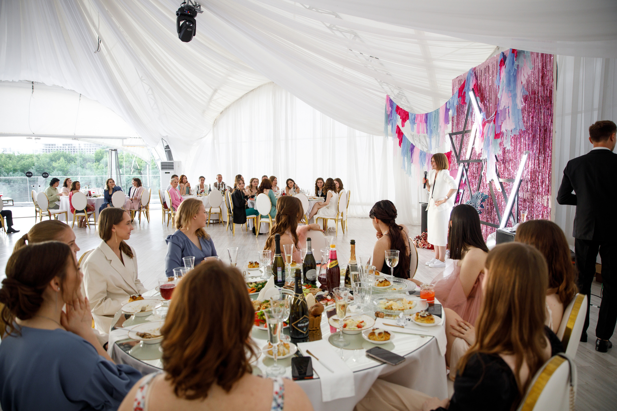 Выпускной ТГУ. Своя Набережная. Фотограф Антон Никандров