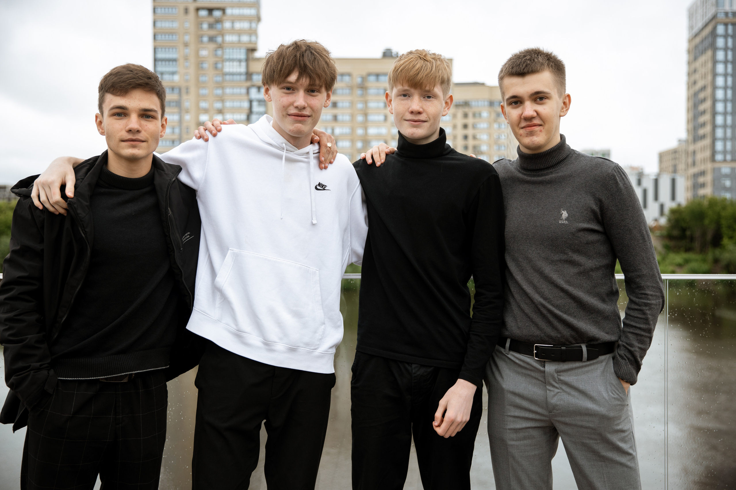 Выпускной. Своя набережная. Фотограф Антон Никандров