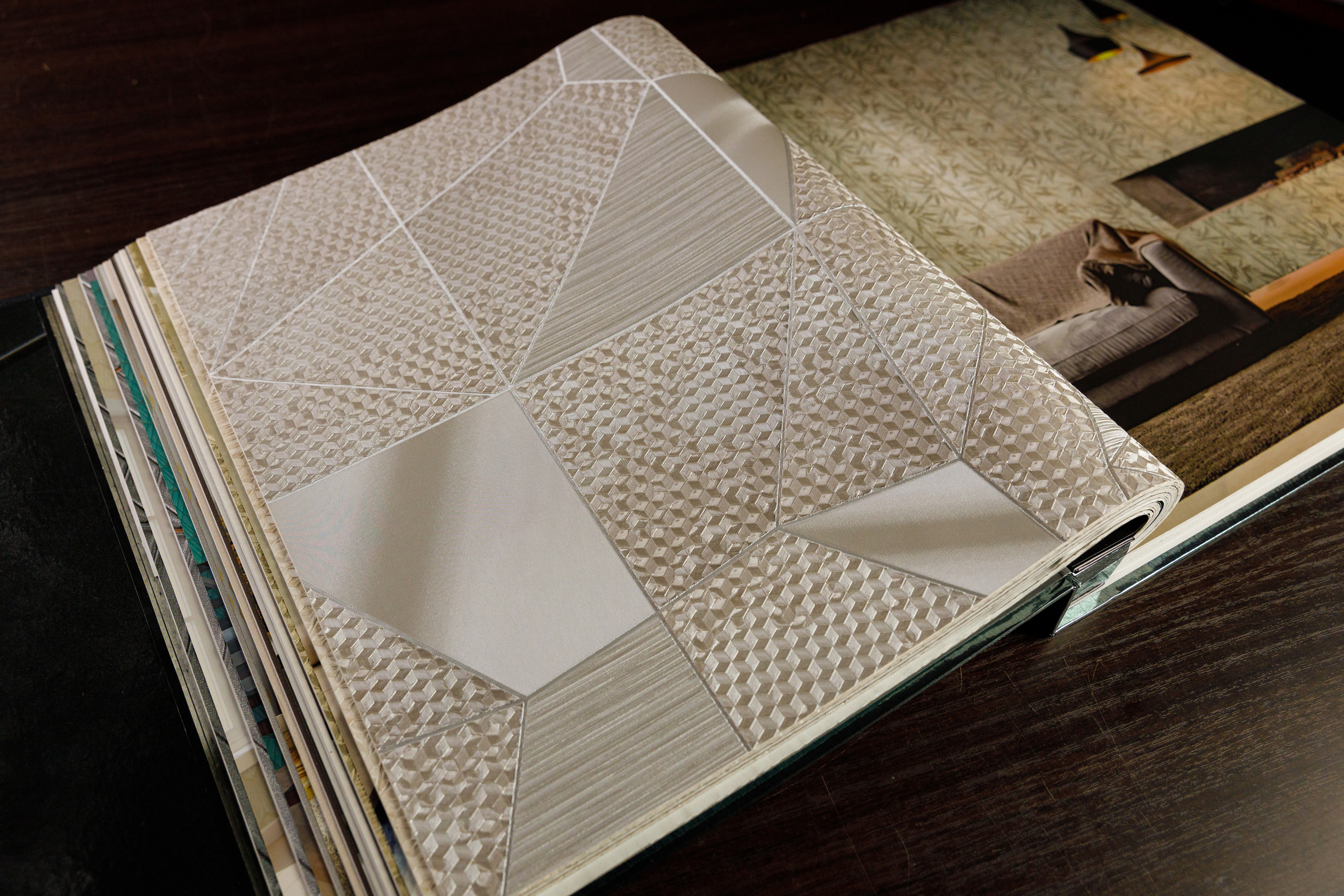 Салон декора «Renome». Коллекция обоев. Фотограф Антон Никандров