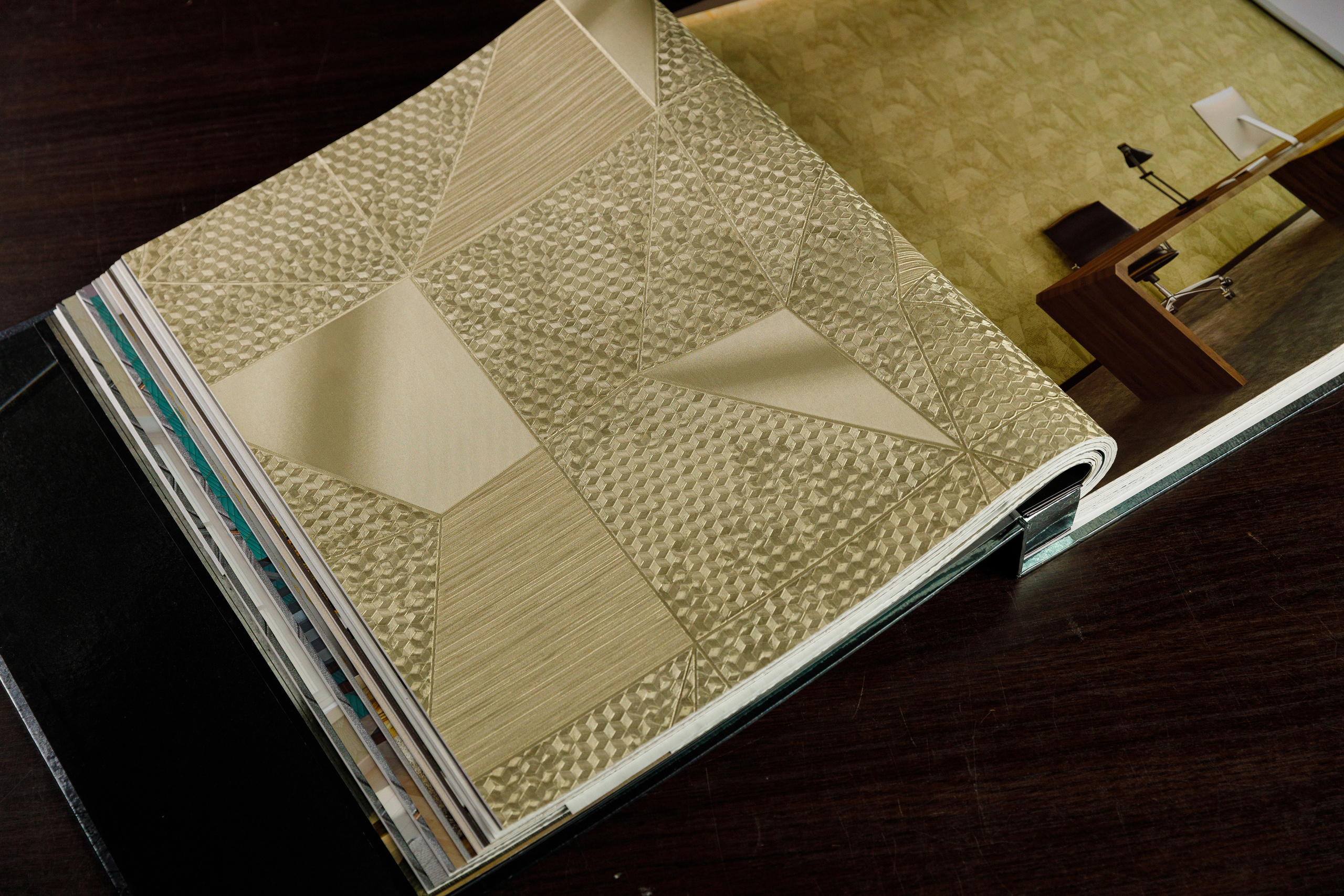 Салон декора «Renome». Коллекция обоев. Фотограф Антон Никандров