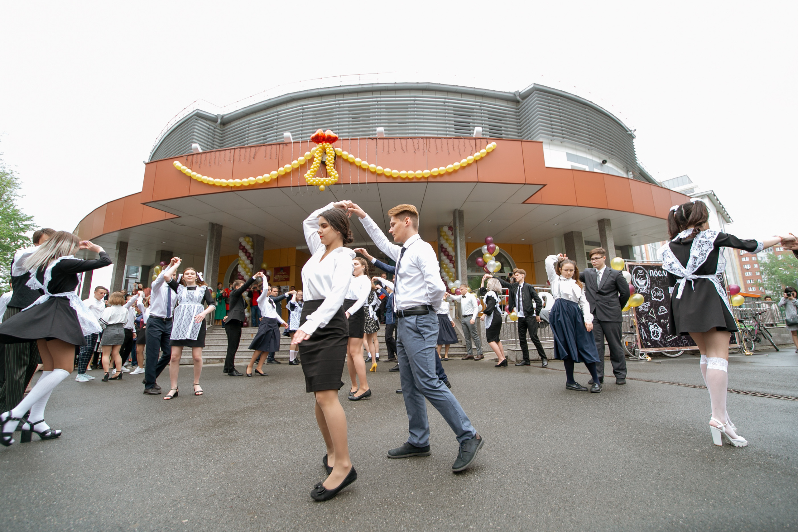 Последний звонок. Фотограф Антон Никандров