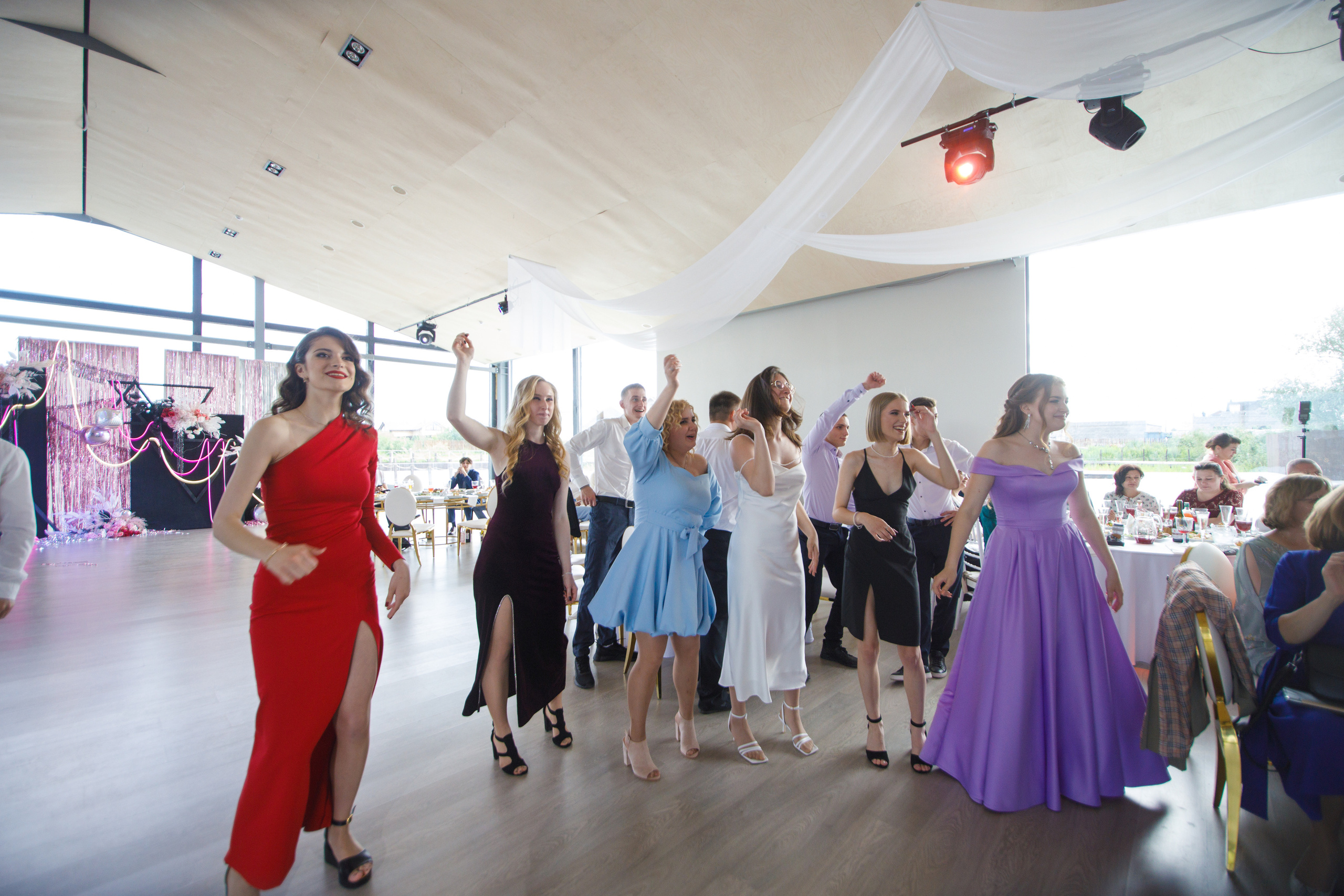 Выпускной в Островском. Фотограф Антон Никандров