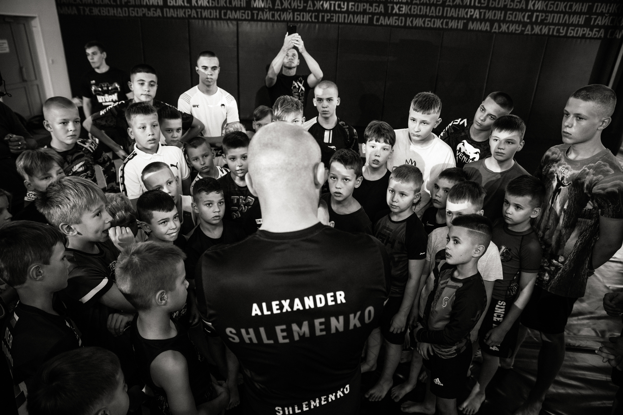 Шторм. Открытие филиала школы единоборств А. Шлеменко в Тюмени. Фотограф Антон Никандров