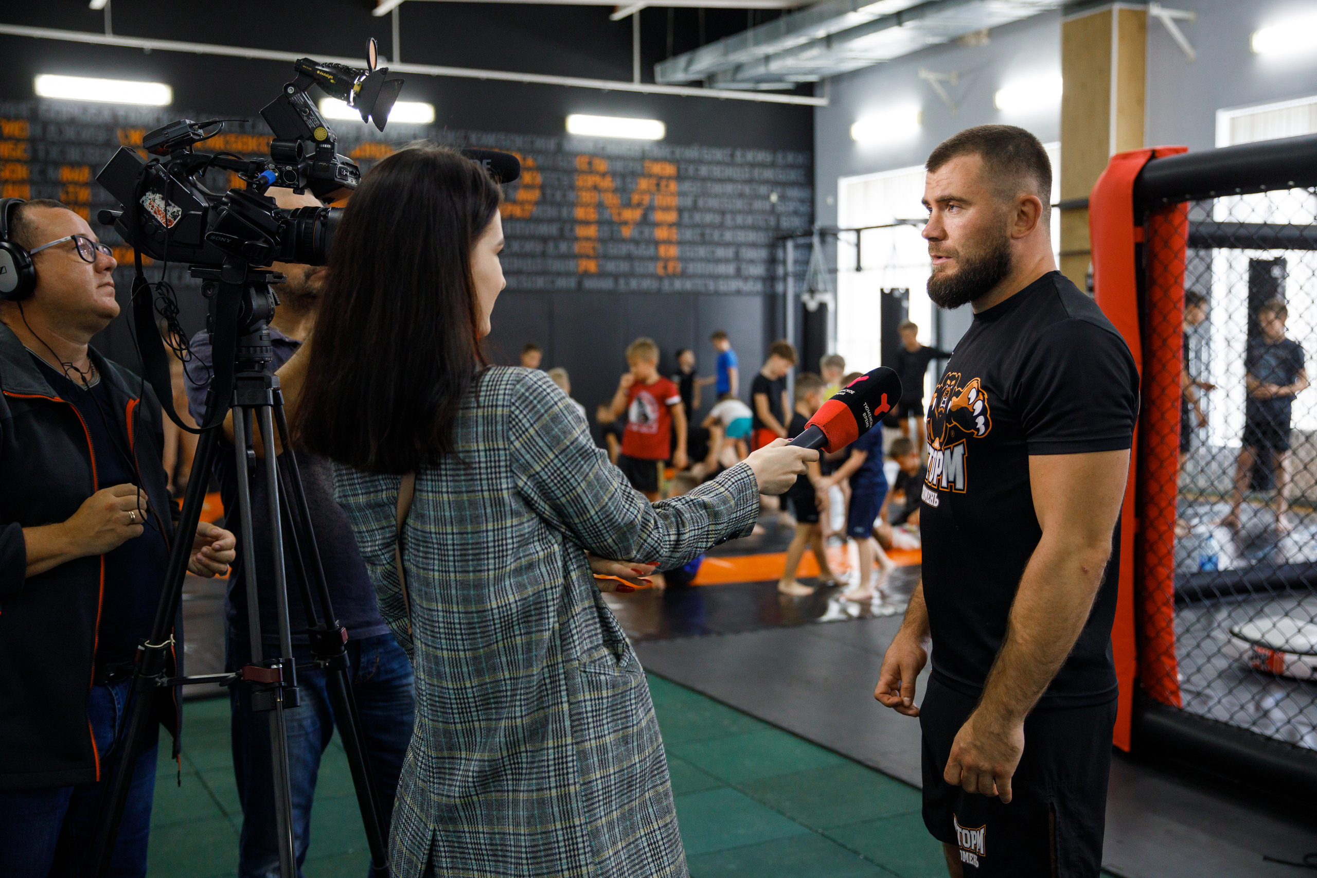 Шторм. Открытие филиала школы единоборств А. Шлеменко в Тюмени. Фотограф Антон Никандров