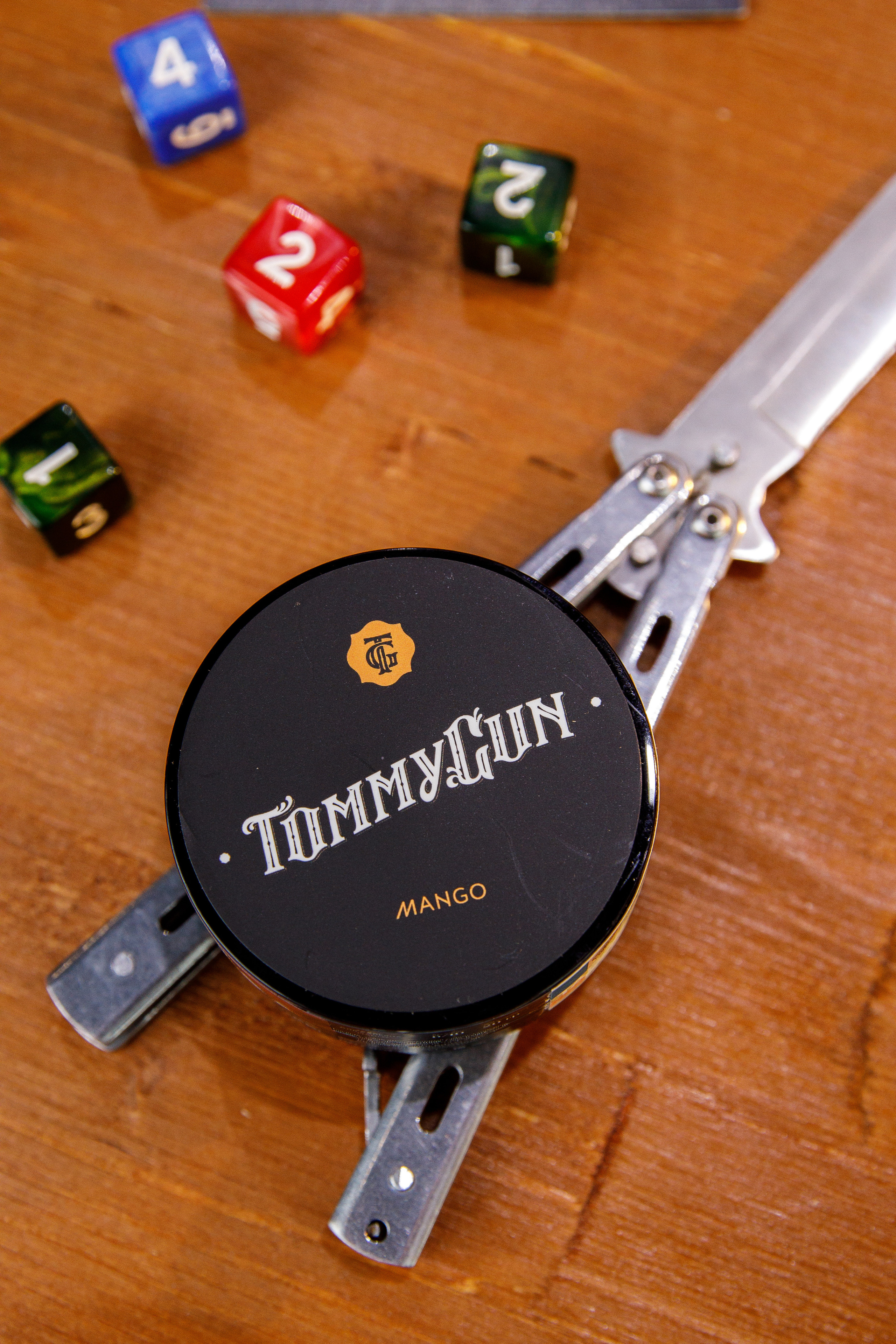 «Tommy Gun». Бренд табака. Фотограф Антон Никандров