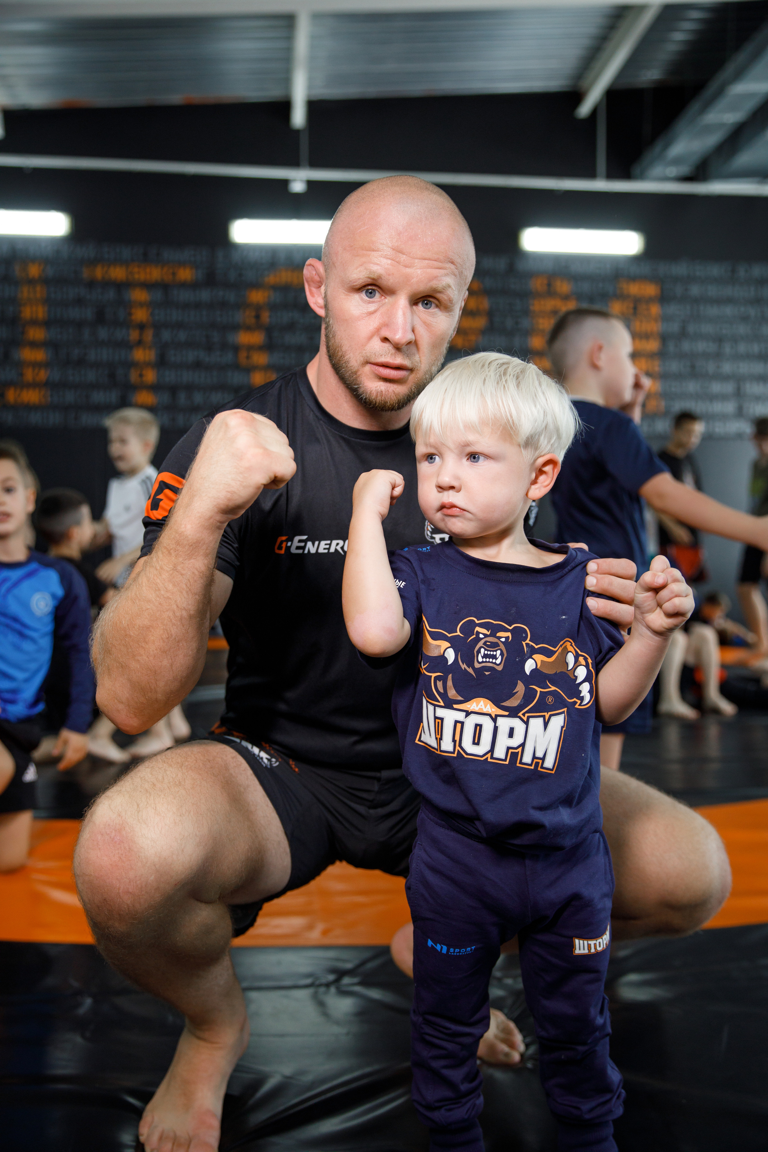 Шторм. Открытие филиала школы единоборств А. Шлеменко в Тюмени. Фотограф Антон Никандров