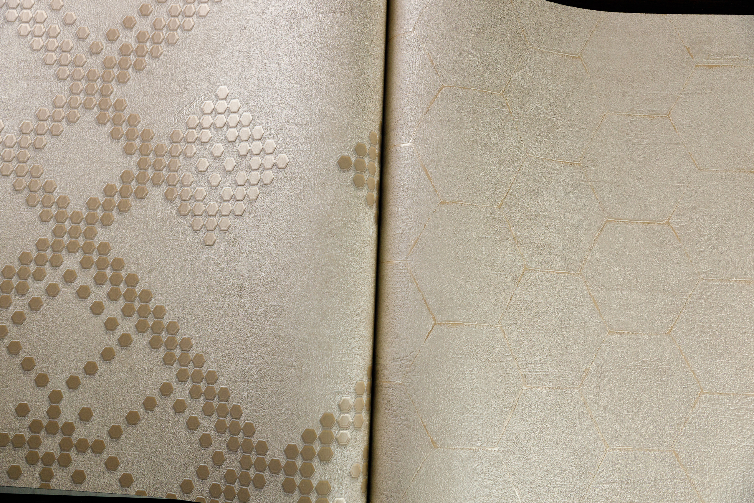 Салон декора «Renome». Коллекция обоев. Фотограф Антон Никандров