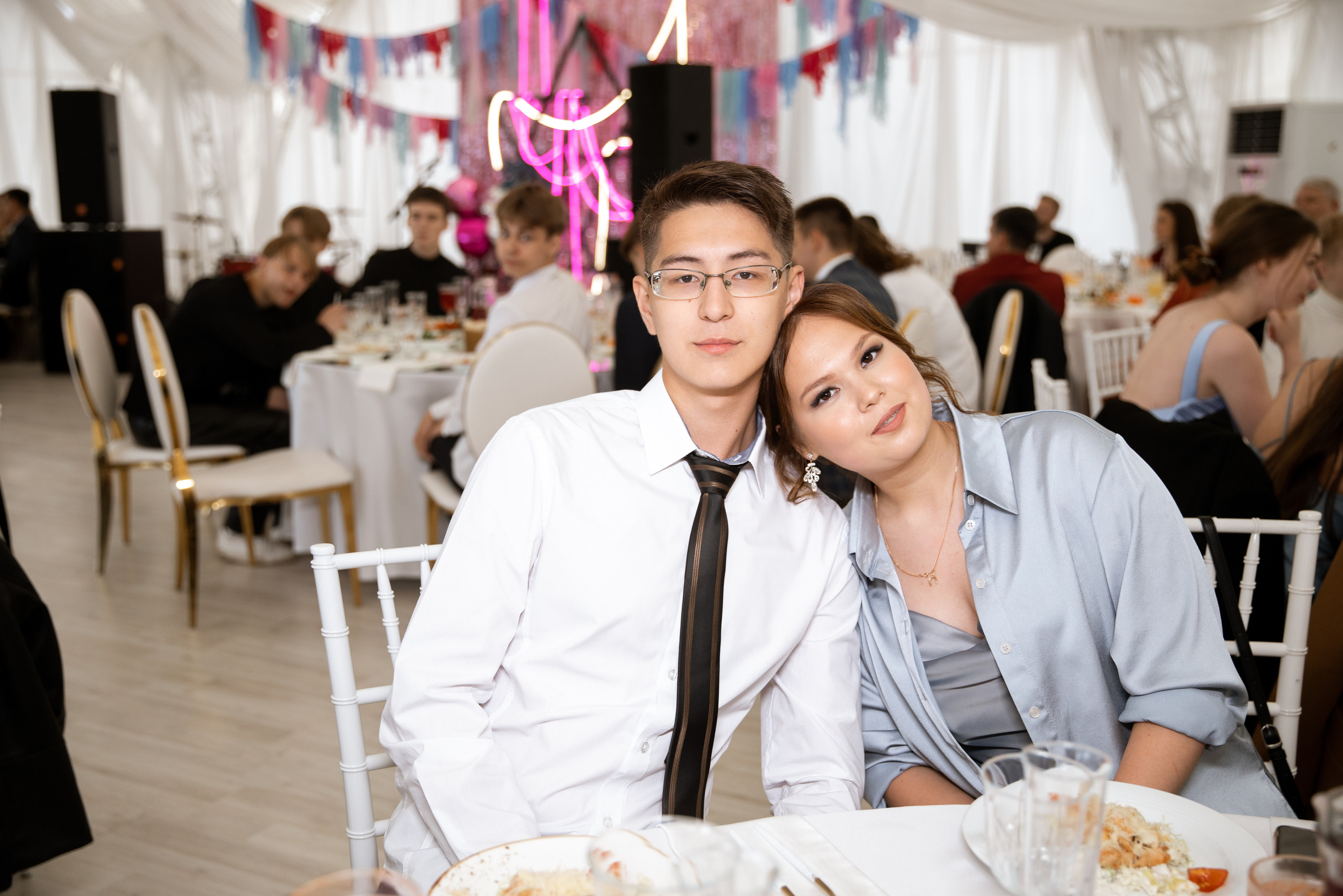 Выпускной. Своя набережная. Фотограф Антон Никандров