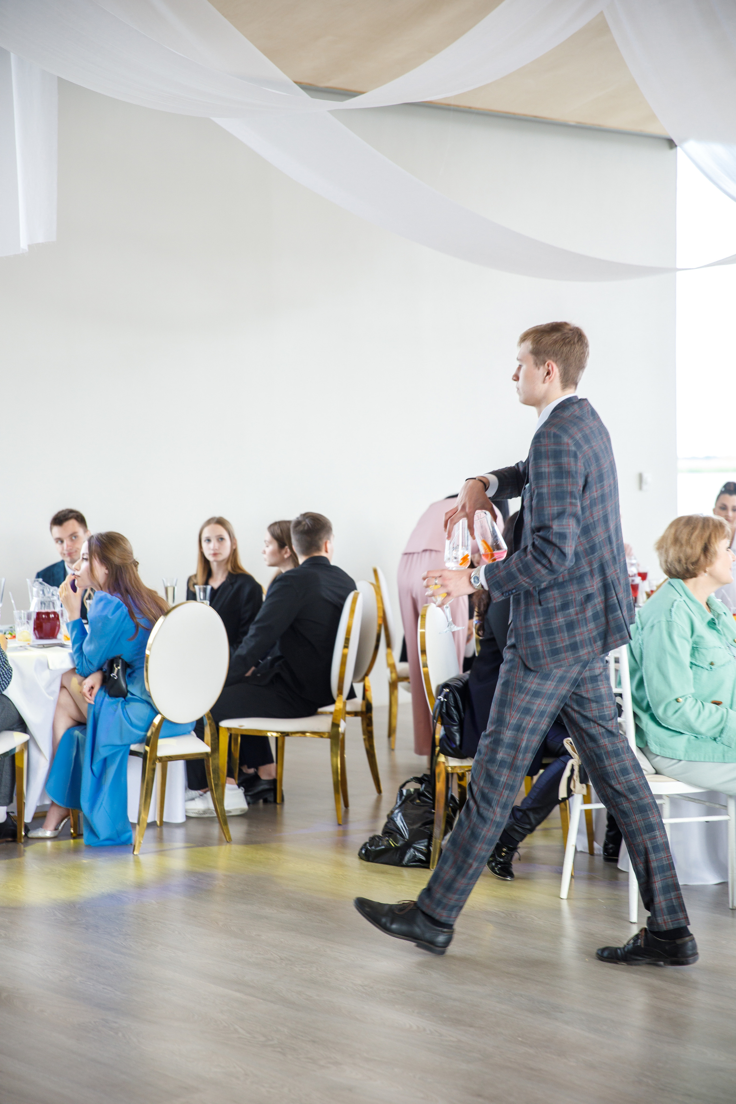 Выпускной в Островском. Фотограф Антон Никандров