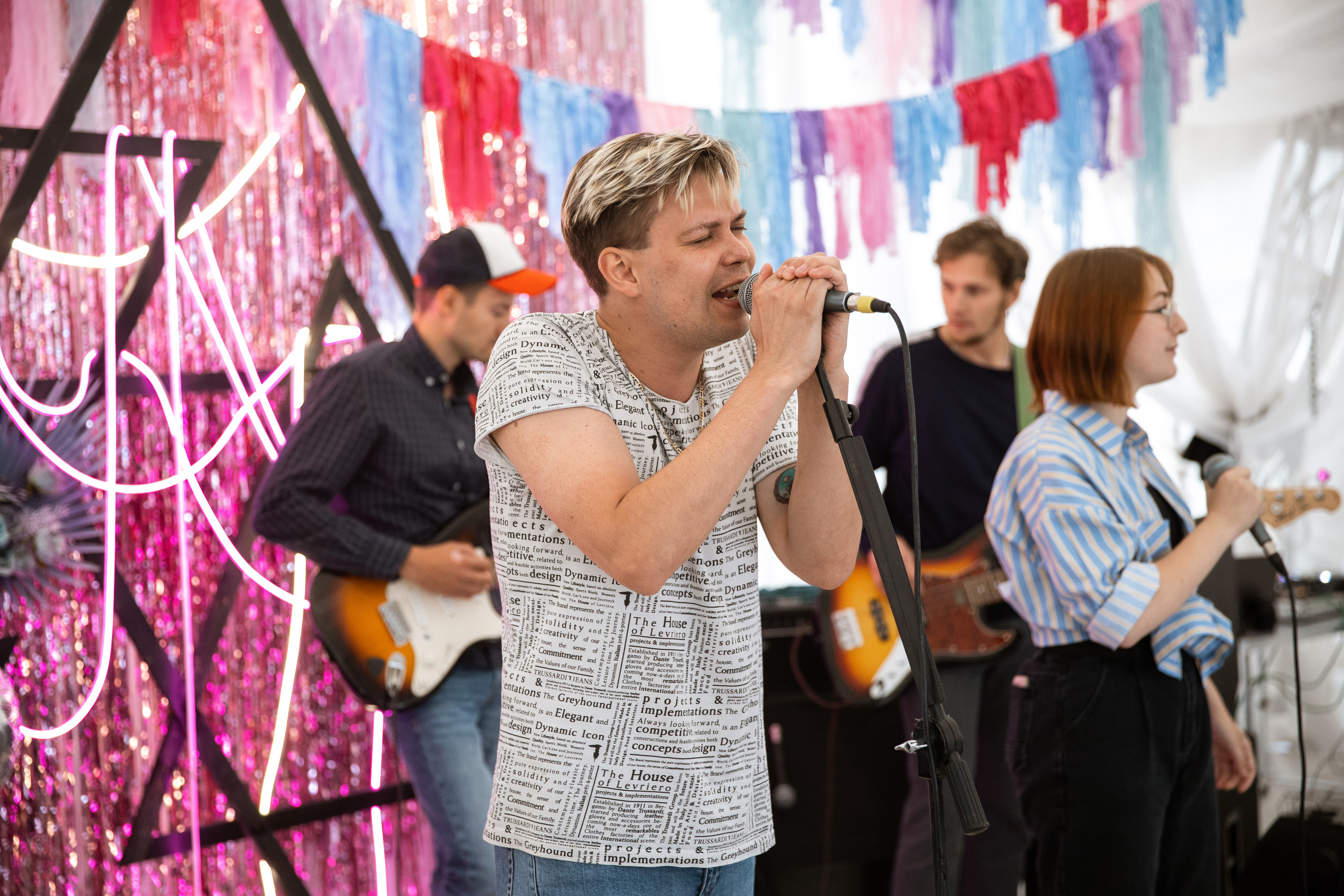 Выпускной. Своя набережная. Фотограф Антон Никандров