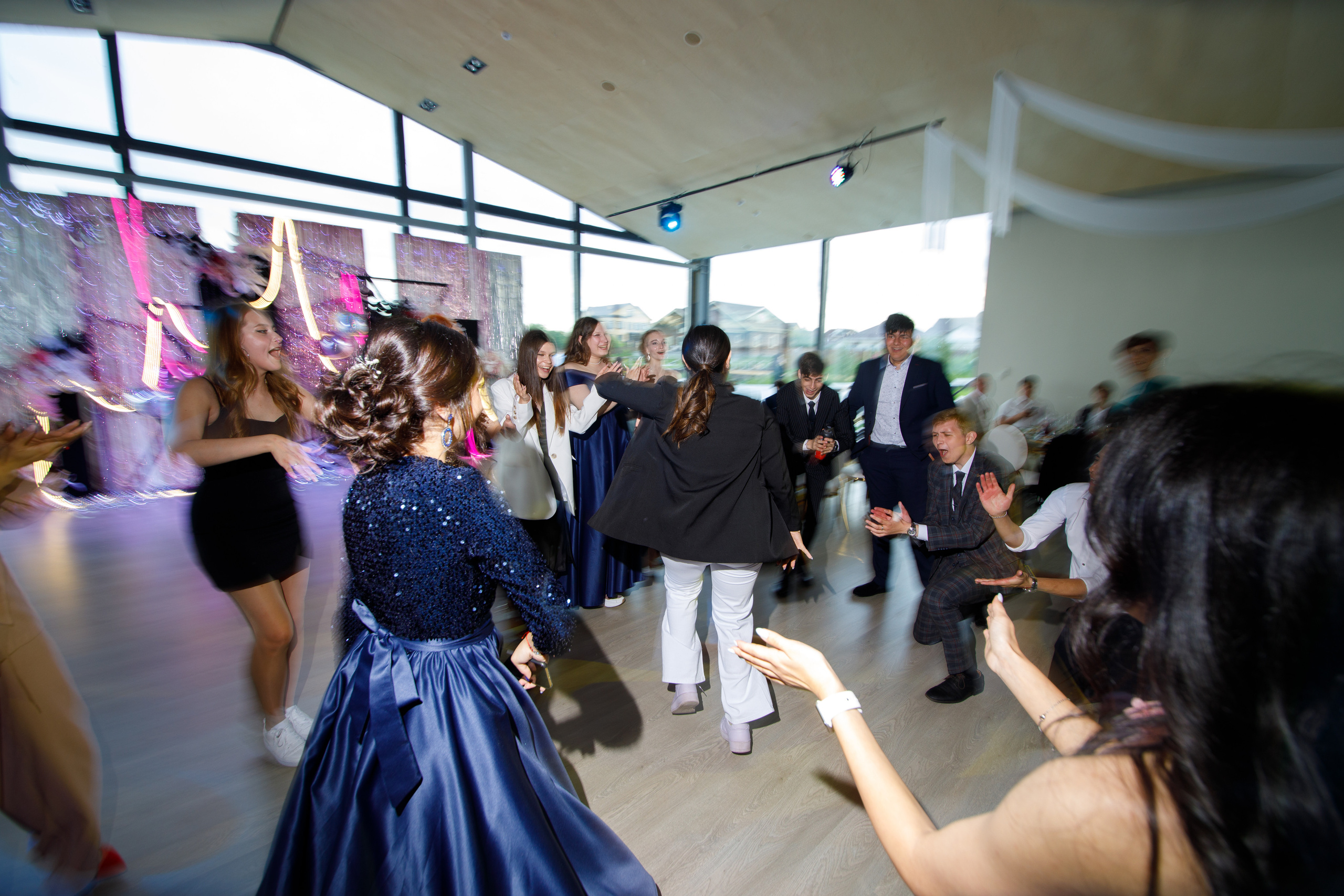 Выпускной в Островском. Фотограф Антон Никандров