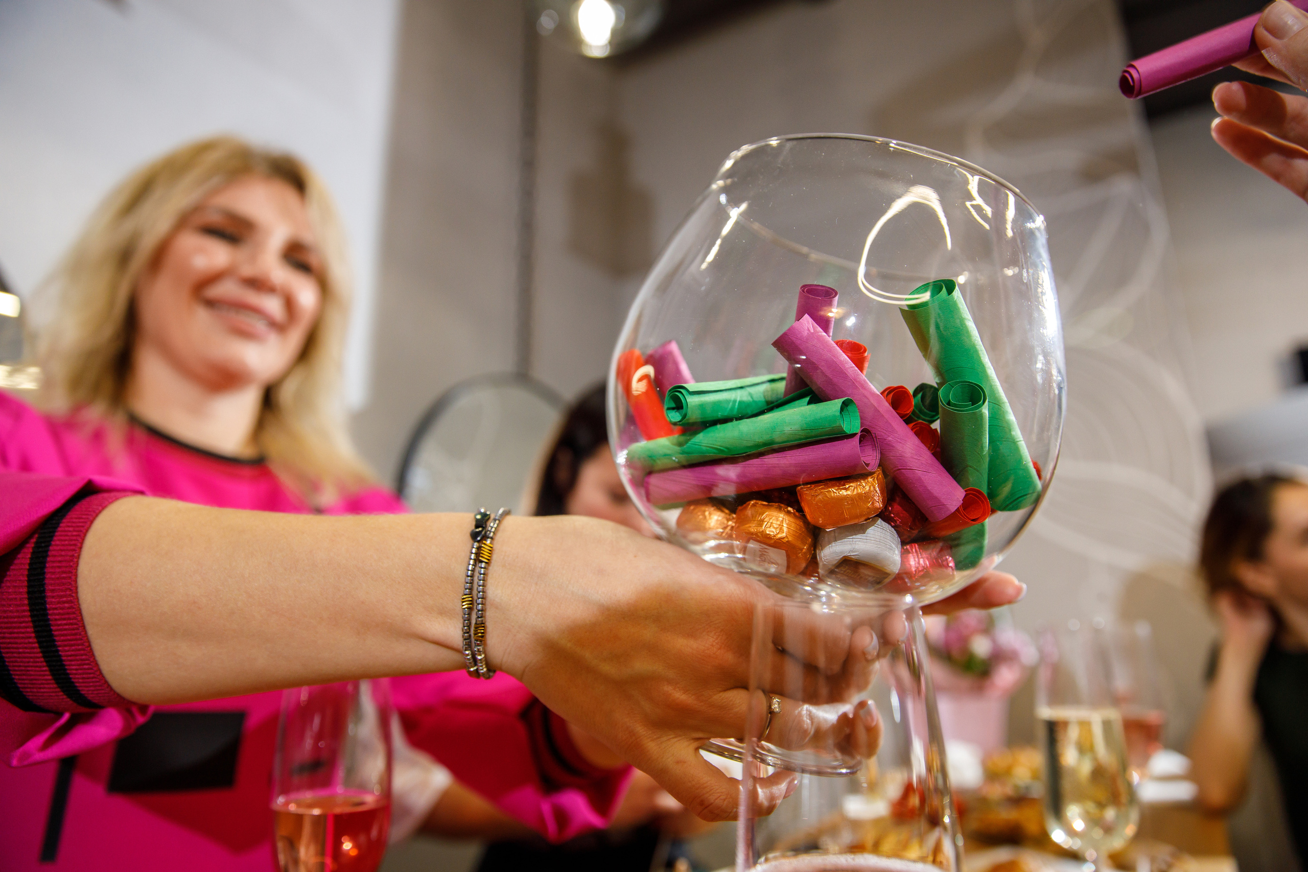 FridaBrow. Открытие студии красоты. Фотограф Антон Никандров