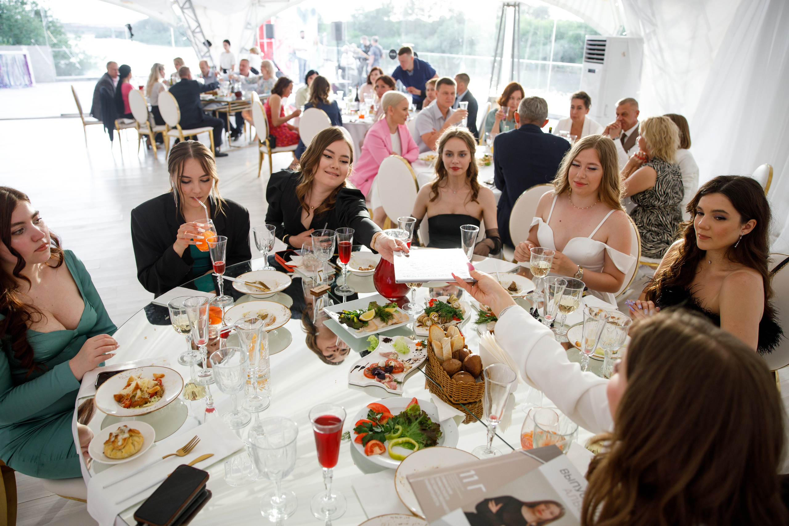 Выпускной ТГУ. Своя Набережная. Фотограф Антон Никандров