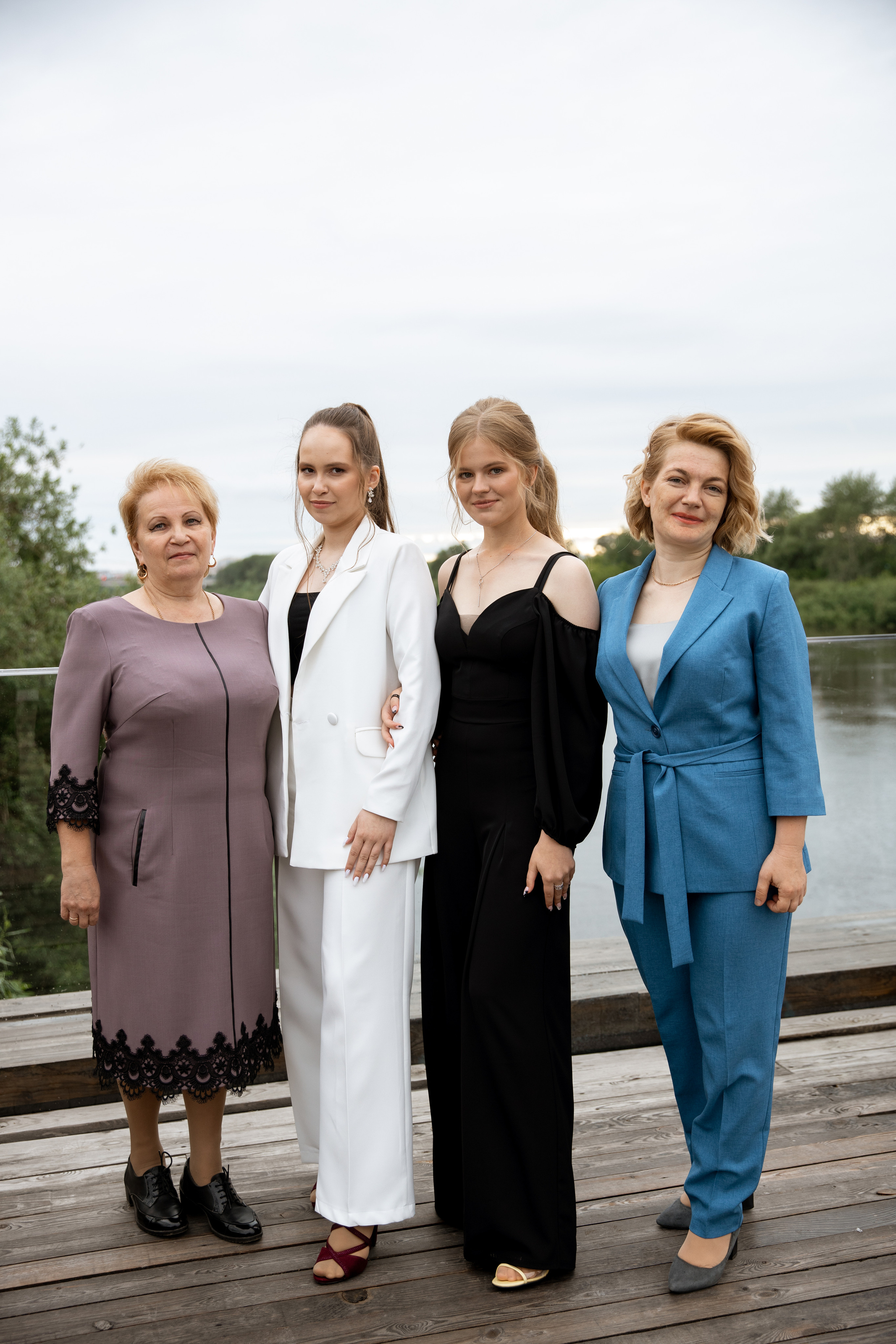 Выпускной. Своя набережная. Фотограф Антон Никандров