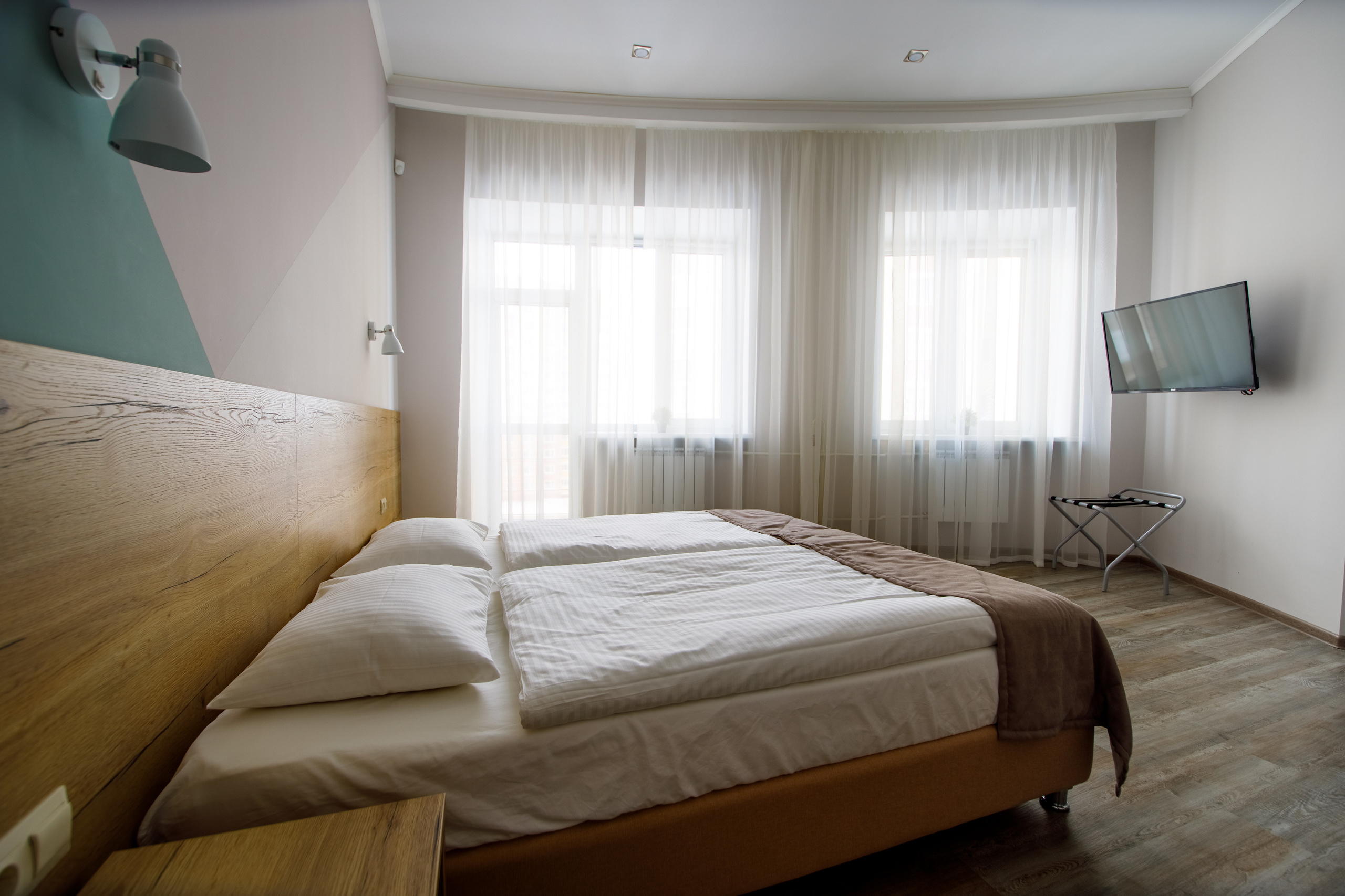 Гостиница «Атриа». Фотограф Антон Никандров