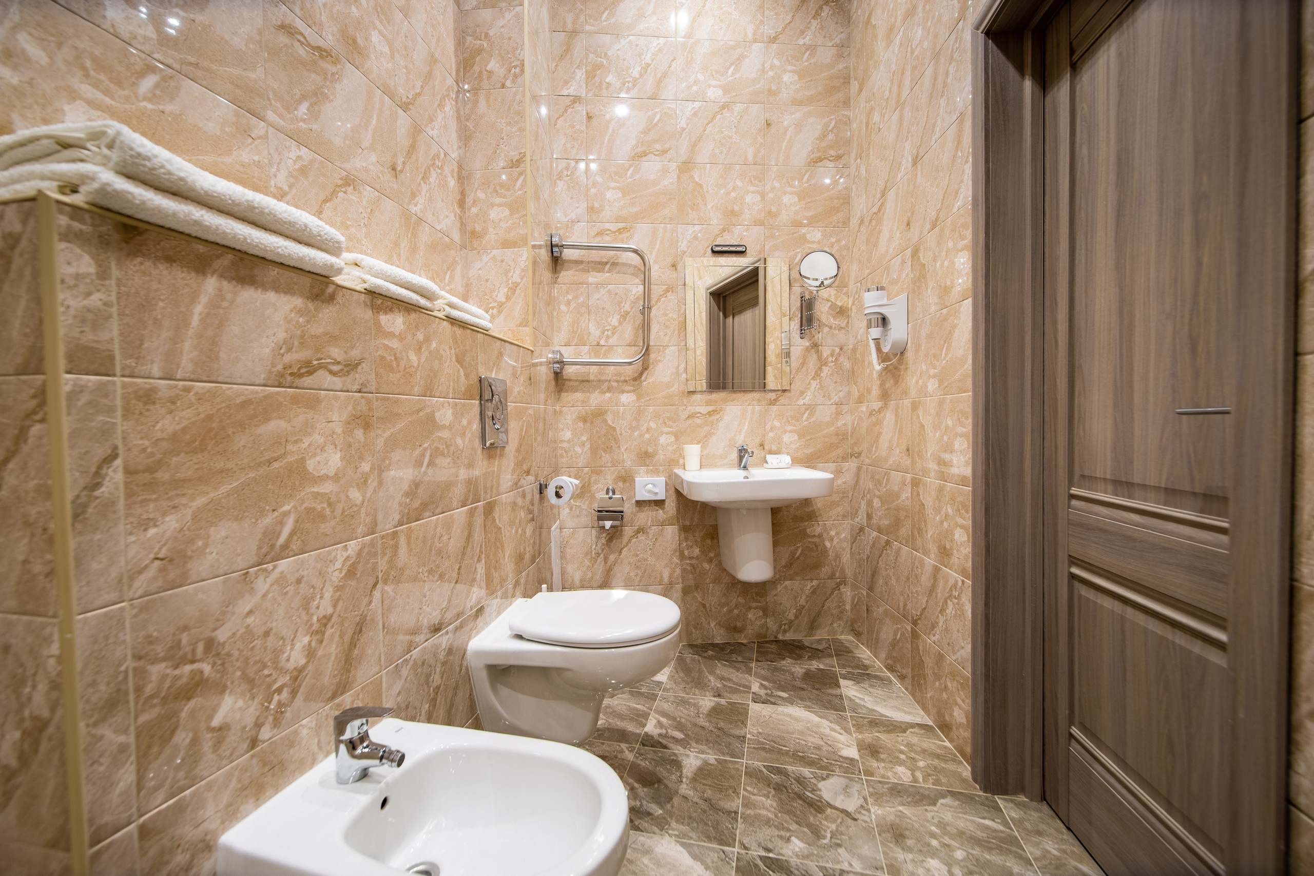 Гостиница «Атриа». Фотограф Антон Никандров