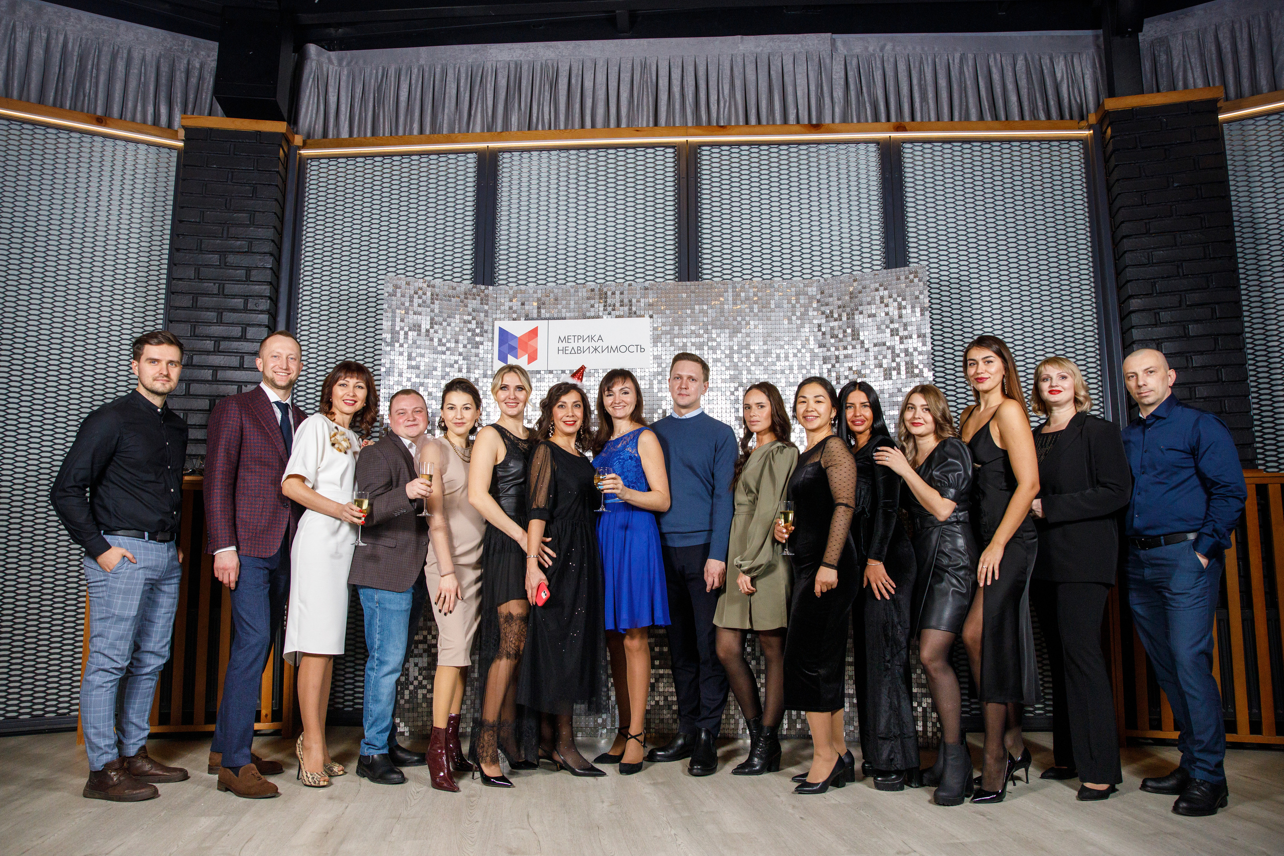 Метрика Недвижимость. Фотограф Антон Никандров