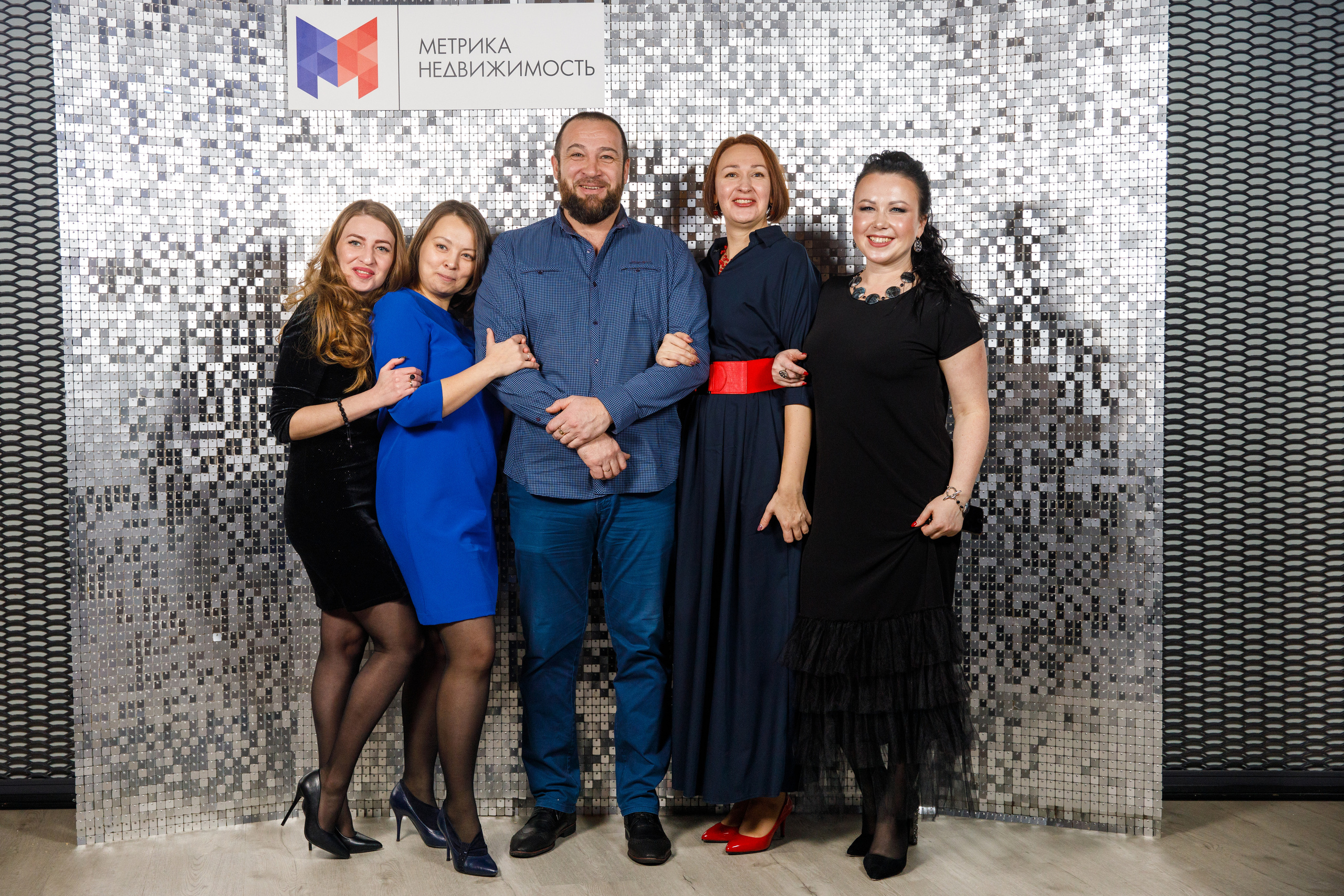 Метрика Недвижимость. Фотограф Антон Никандров