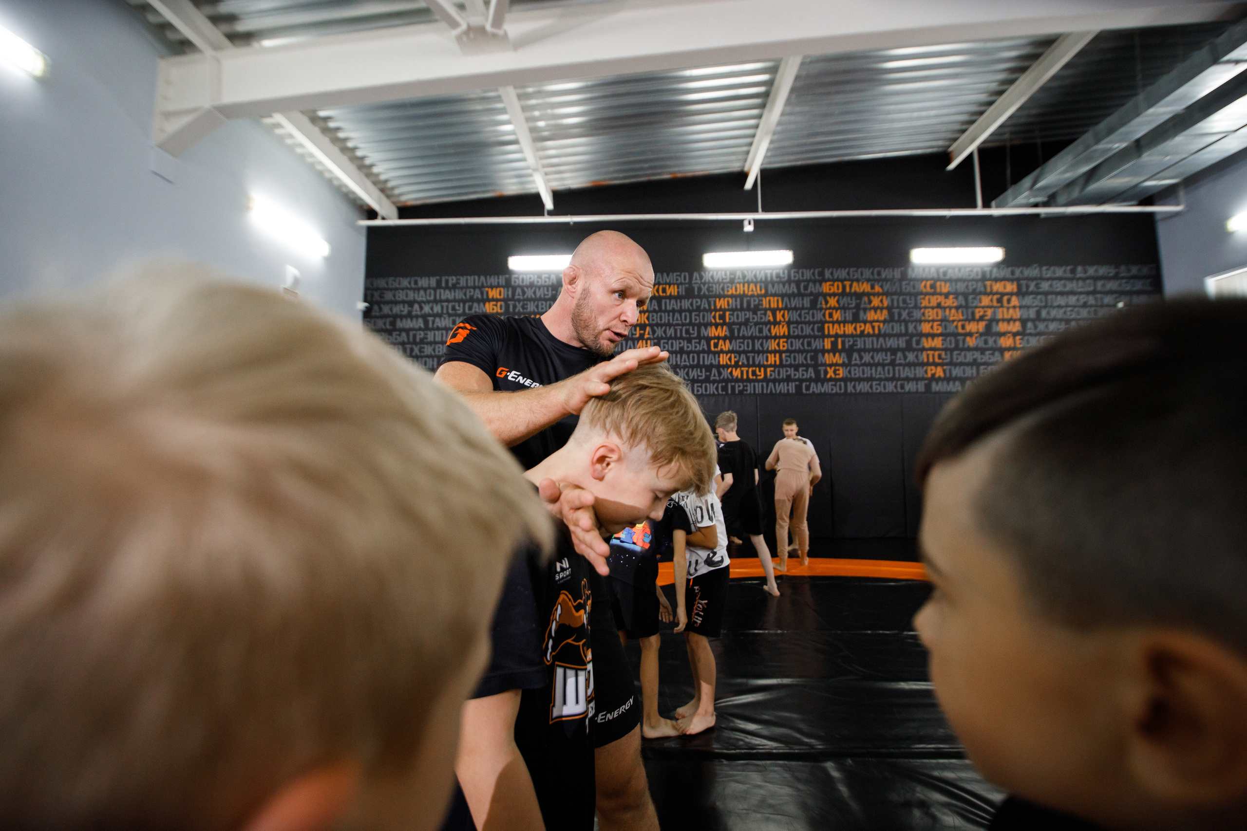 Шторм. Открытие филиала школы единоборств А. Шлеменко в Тюмени. Фотограф Антон Никандров