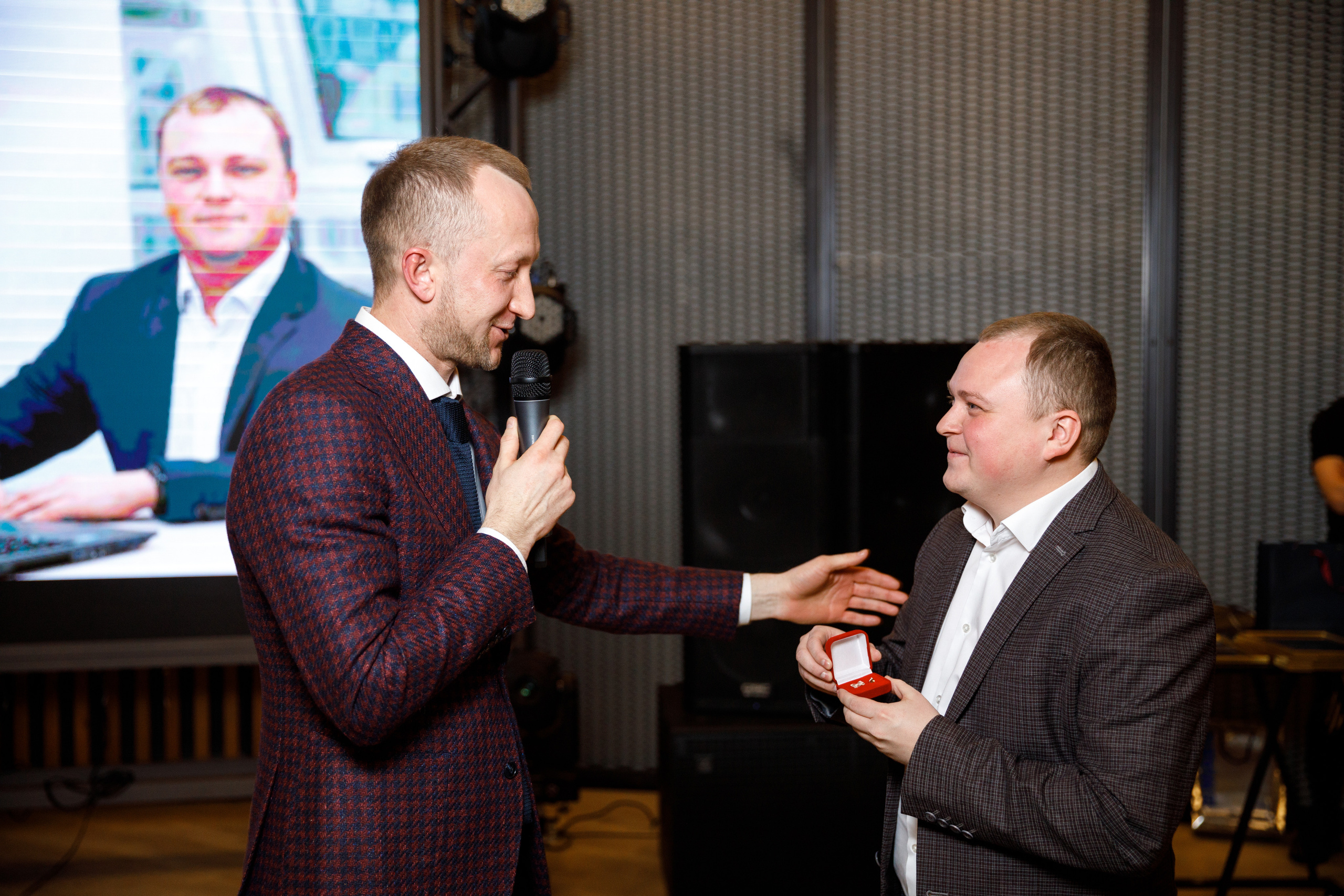 Метрика Недвижимость. Фотограф Антон Никандров