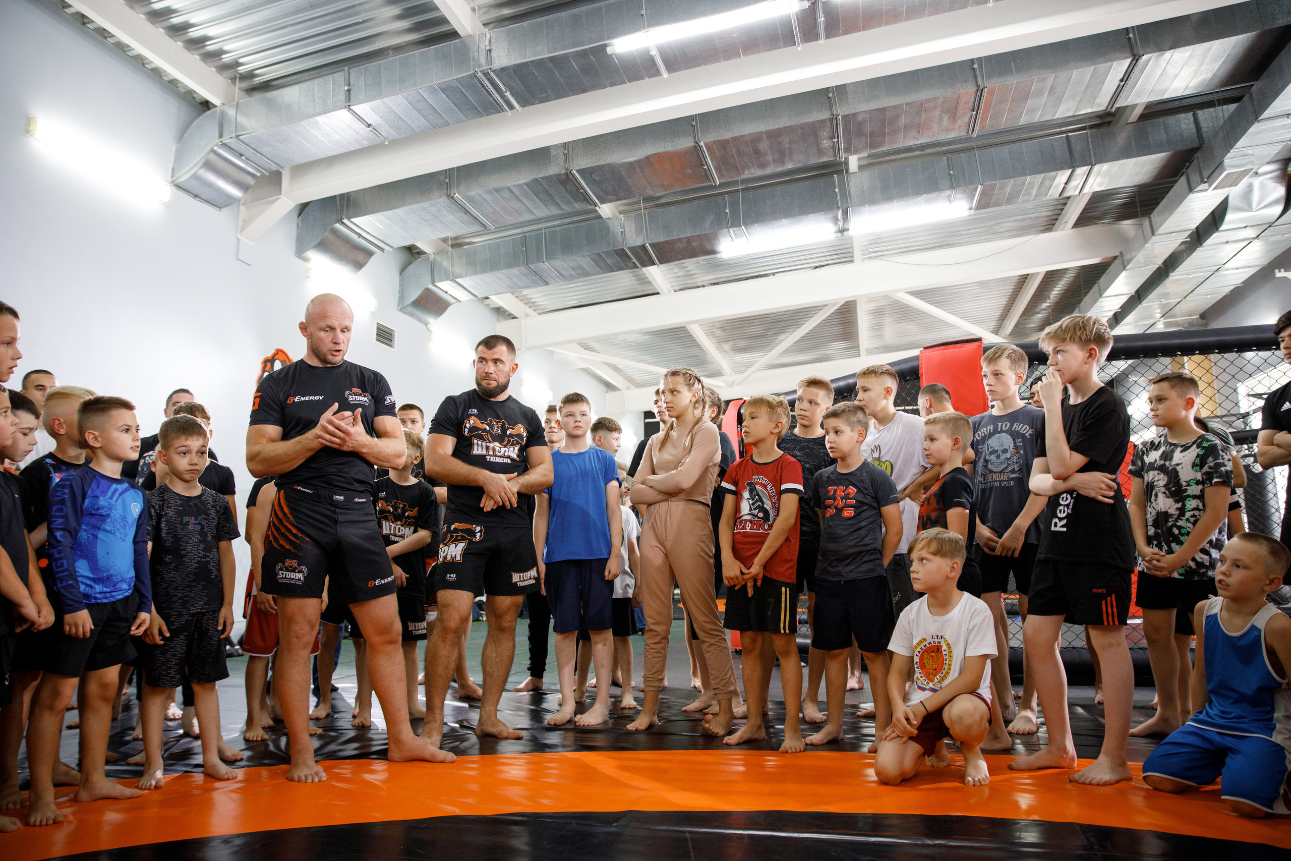 Шторм. Открытие филиала школы единоборств А. Шлеменко в Тюмени. Фотограф Антон Никандров