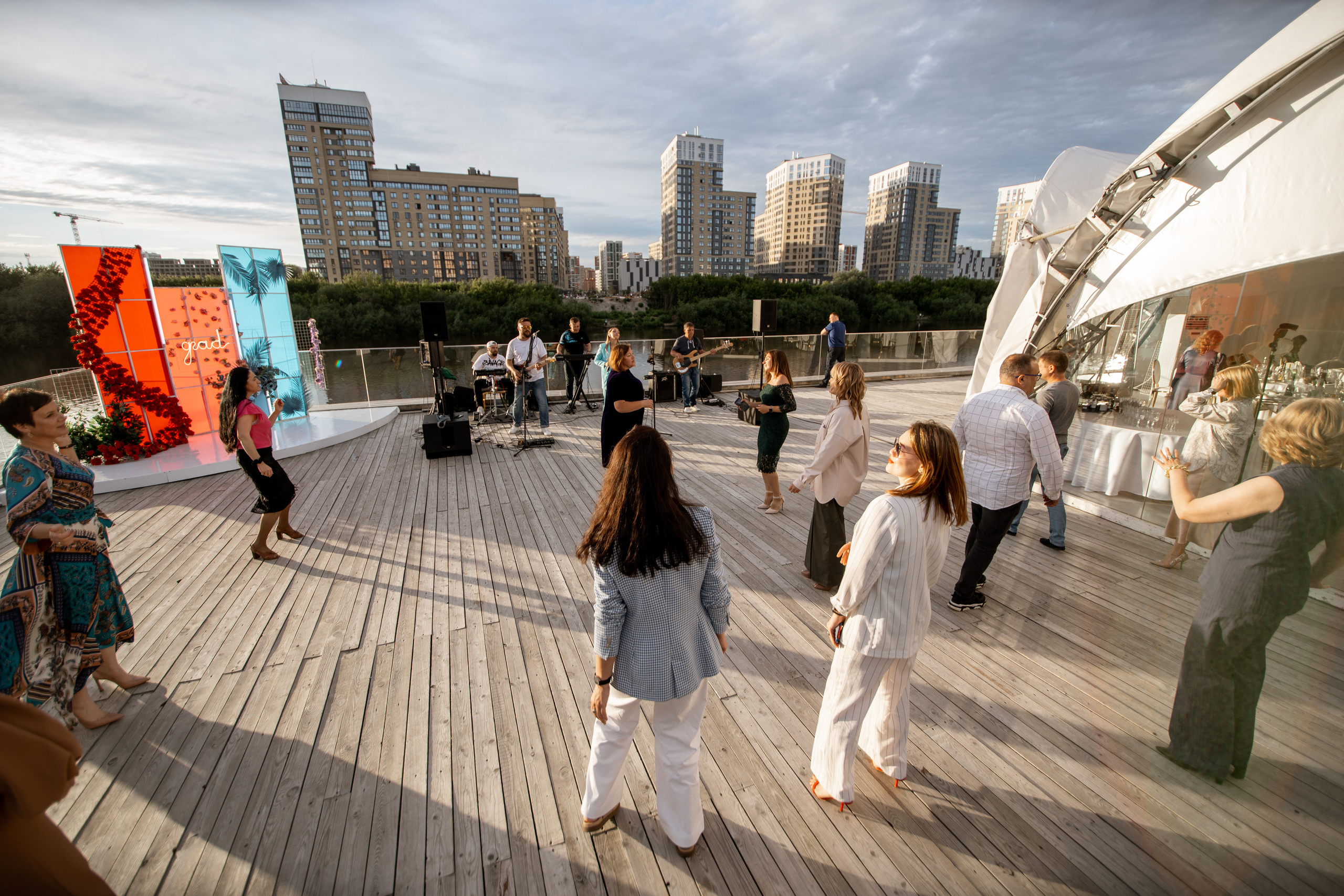 Выпускной ТГУ. Своя Набережная. Фотограф Антон Никандров