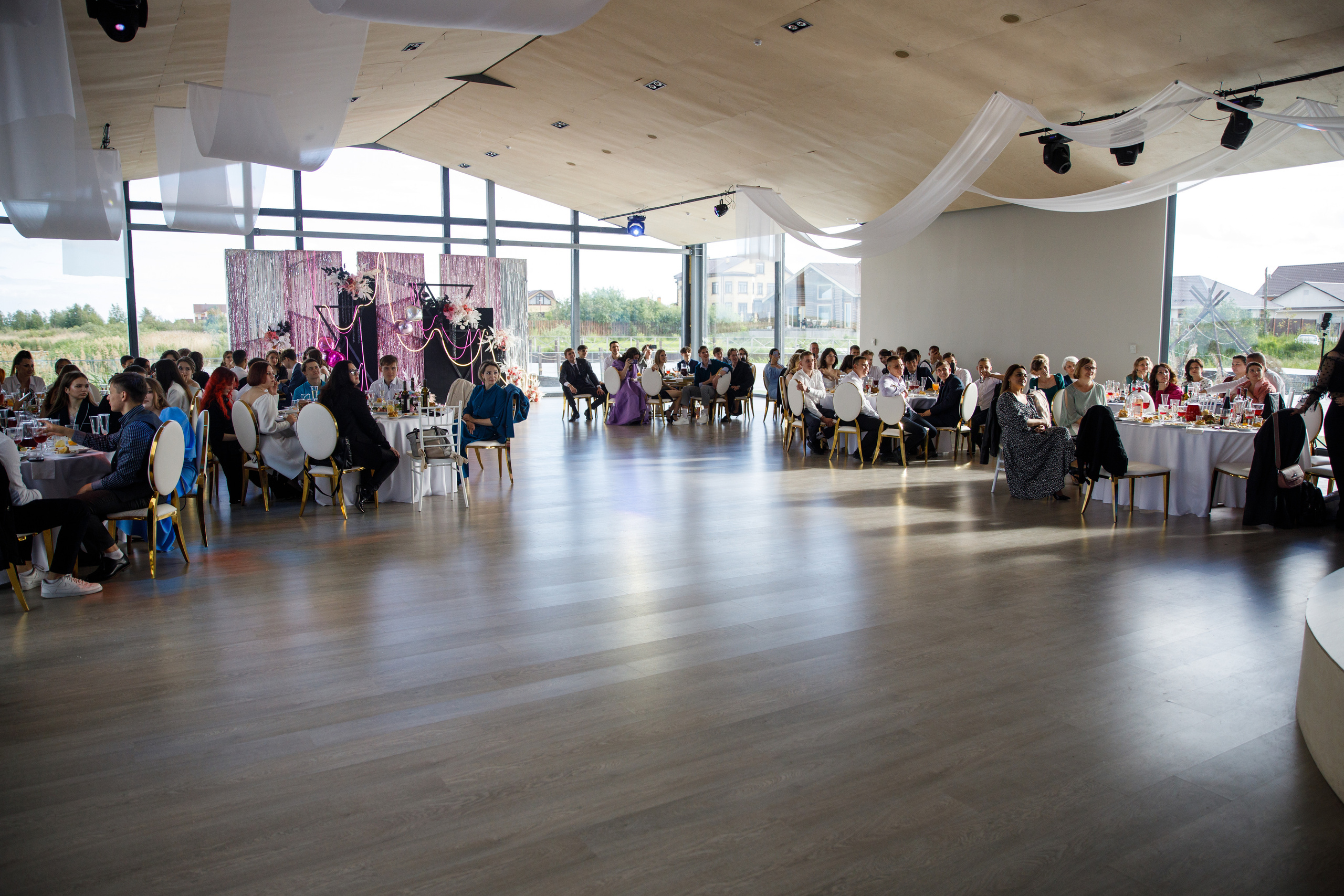 Выпускной в Островском. Фотограф Антон Никандров