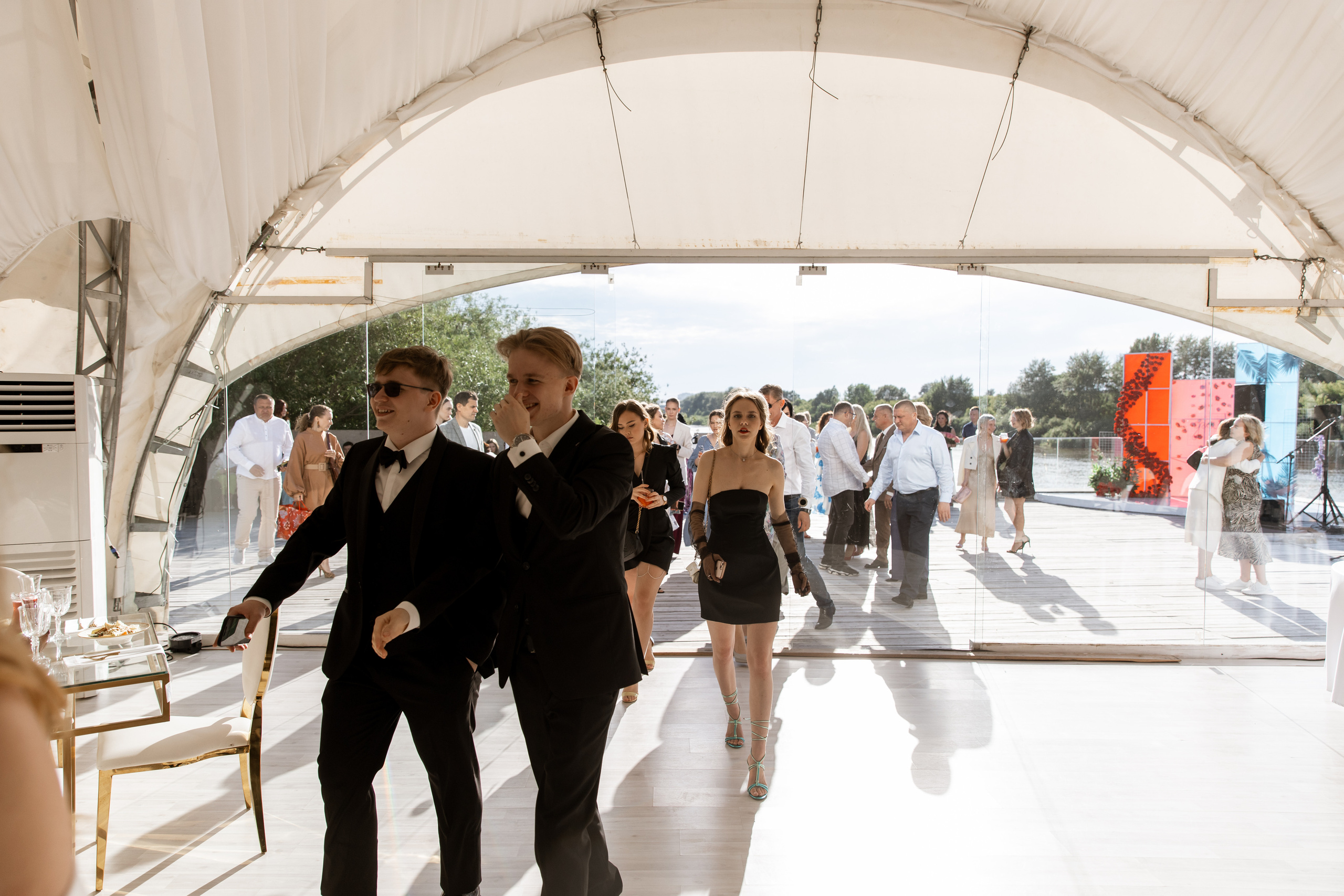 Выпускной ТГУ. Своя Набережная. Фотограф Антон Никандров