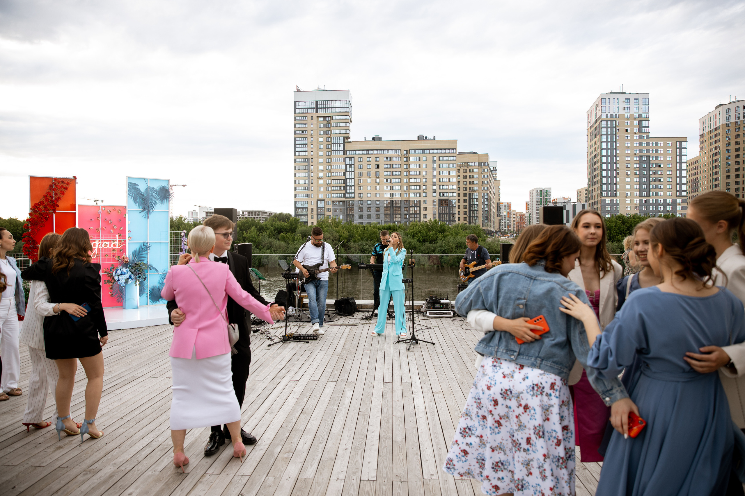 Выпускной ТГУ. Своя Набережная. Фотограф Антон Никандров