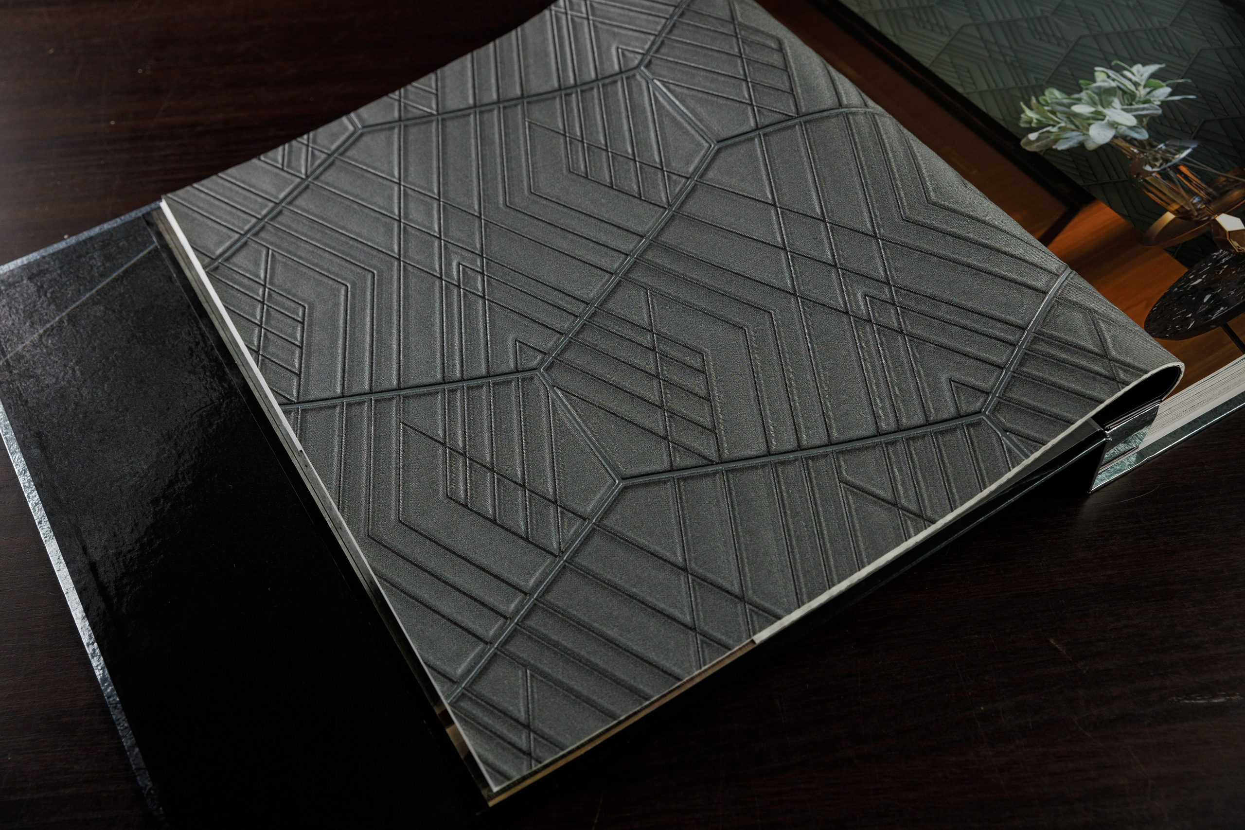 Салон декора «Renome». Коллекция обоев. Фотограф Антон Никандров