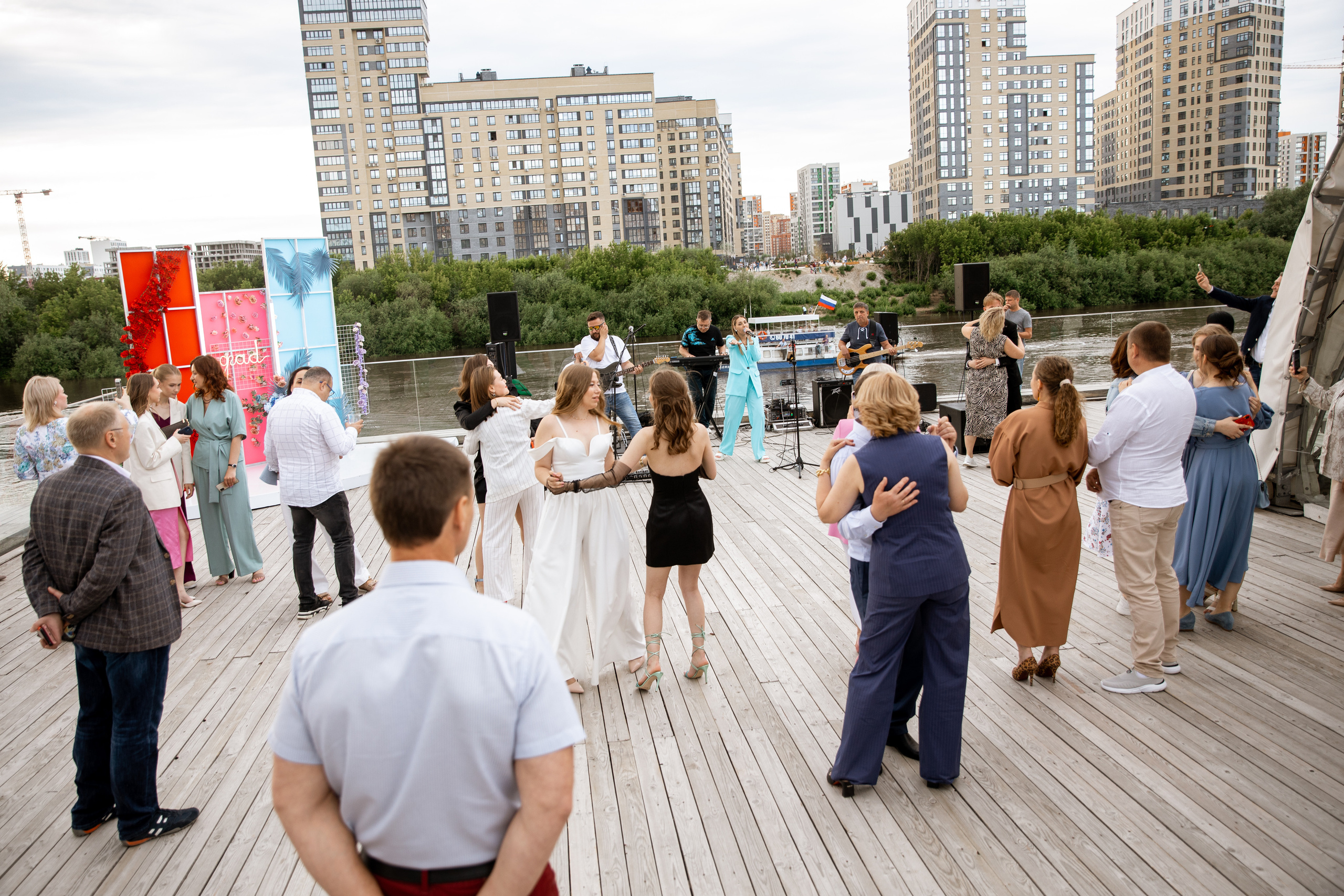 Выпускной ТГУ. Своя Набережная. Фотограф Антон Никандров