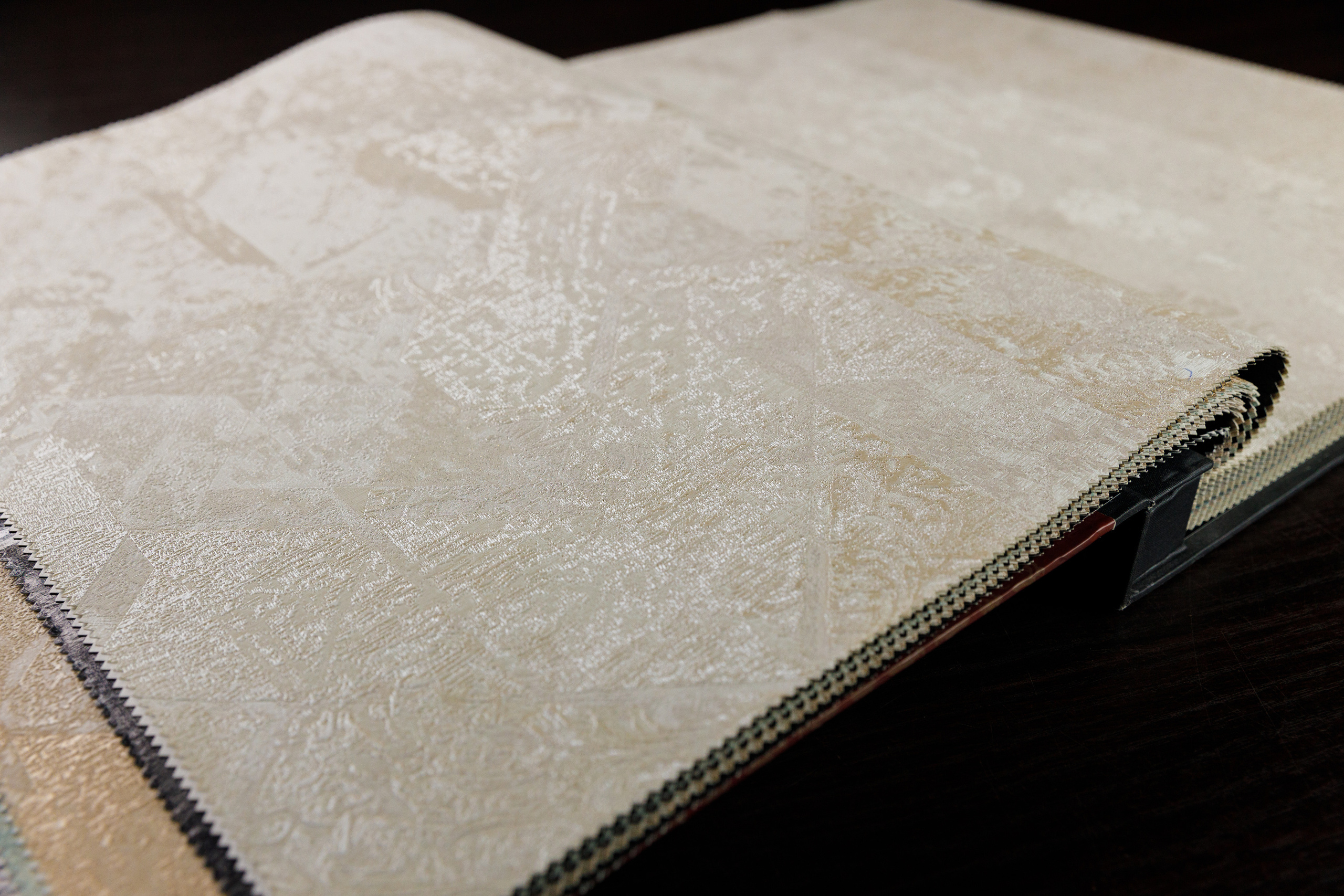 Салон декора «Renome». Коллекция обоев. Фотограф Антон Никандров