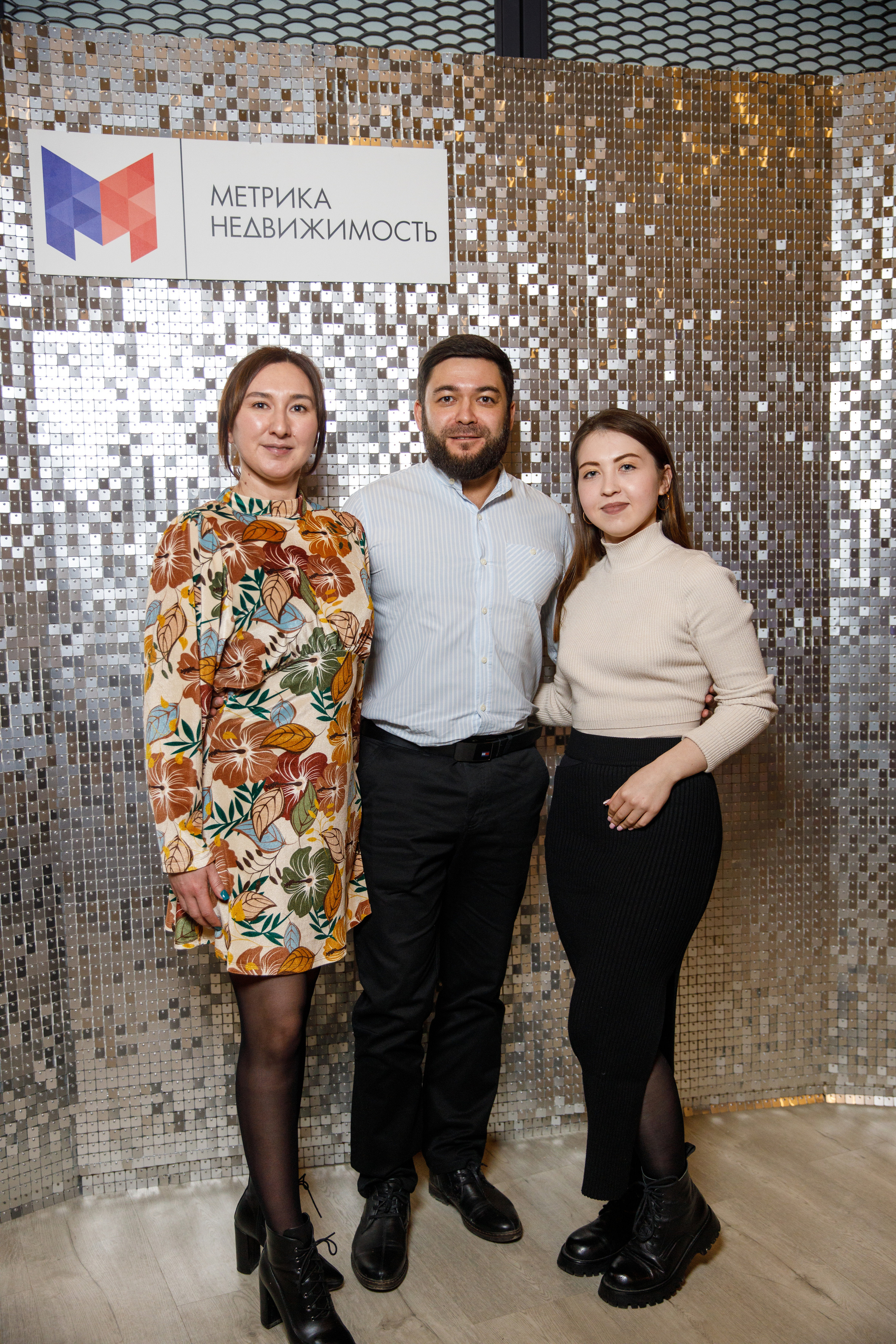 Метрика Недвижимость. Фотограф Антон Никандров