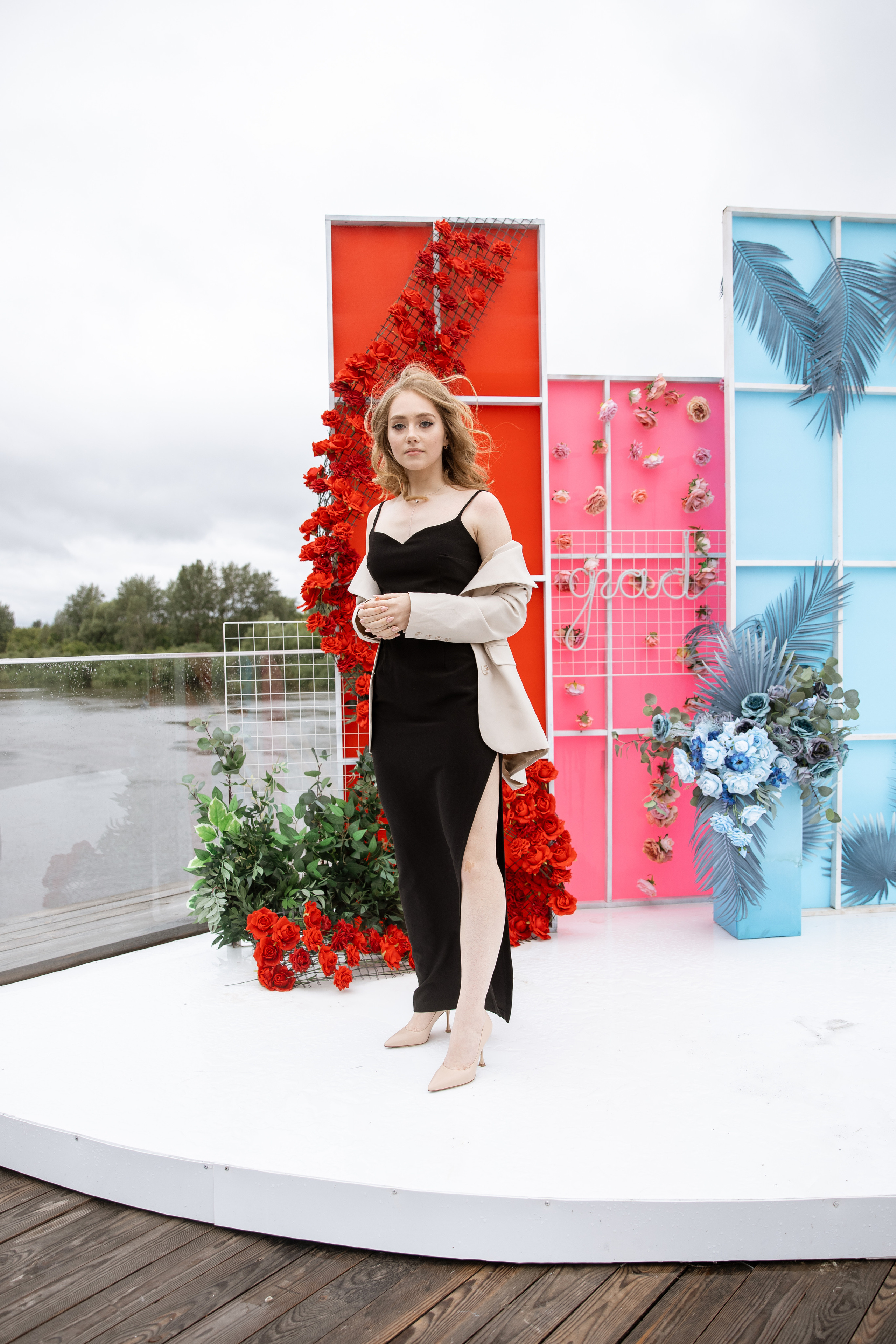 Выпускной. Своя набережная. Фотограф Антон Никандров