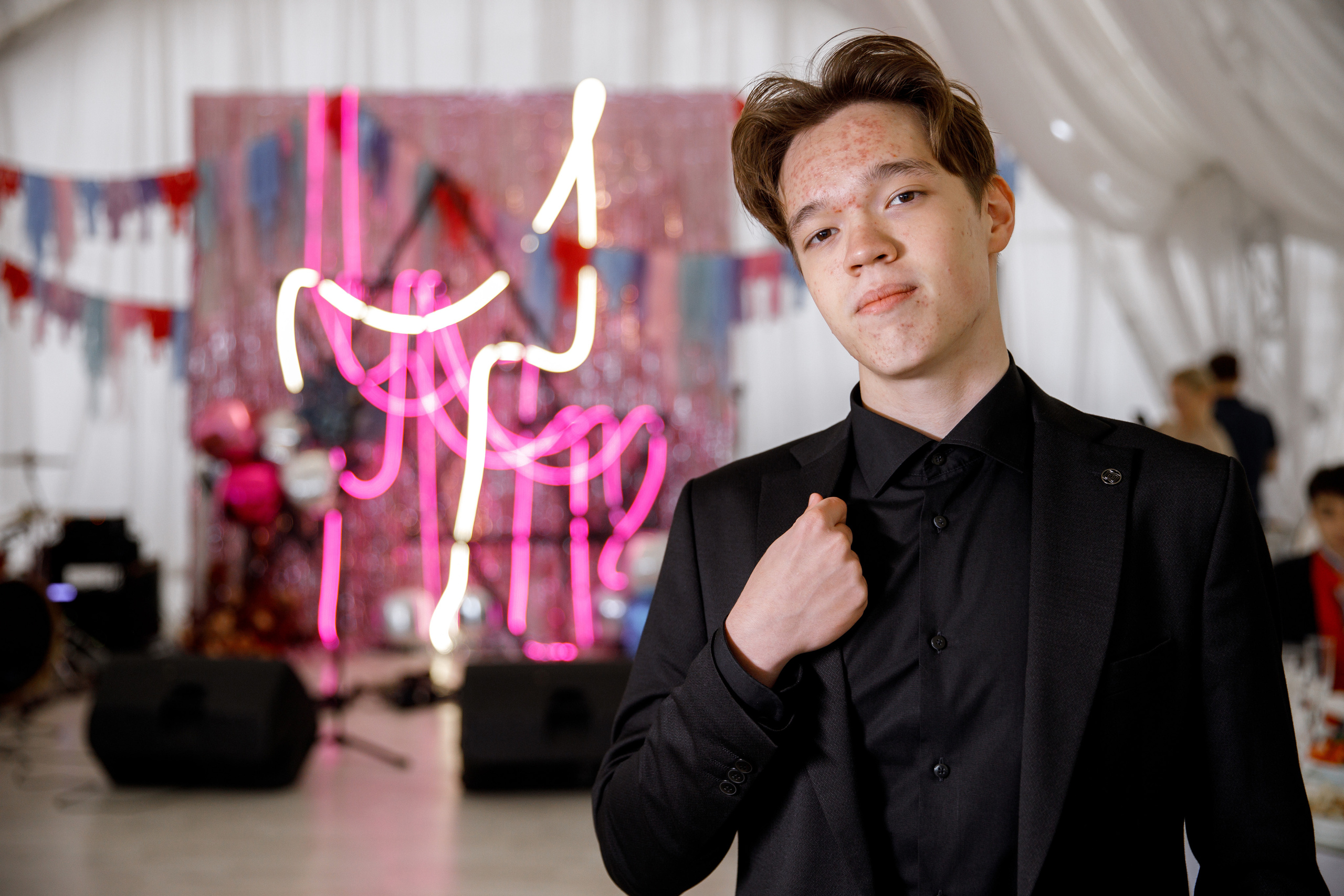 Выпускной. Своя набережная. Фотограф Антон Никандров